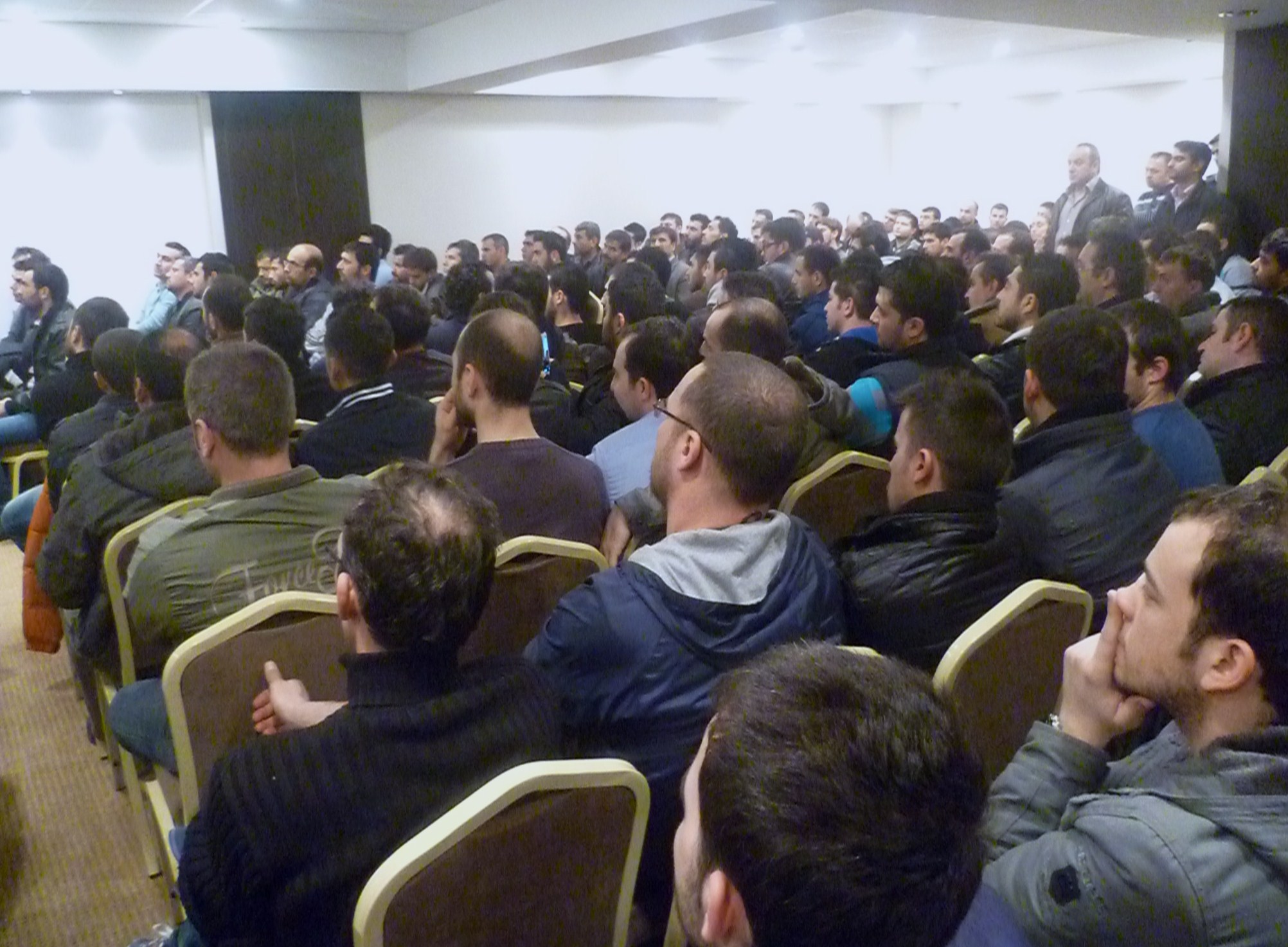 İzmir Şubemizde TPI A.Ş İşyerinde Çalışan Üyelerimize TİS Bilgilendirme Toplantısı