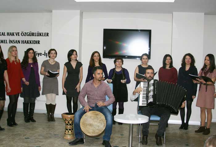 Kölelik koşullarında çalışıyorduk