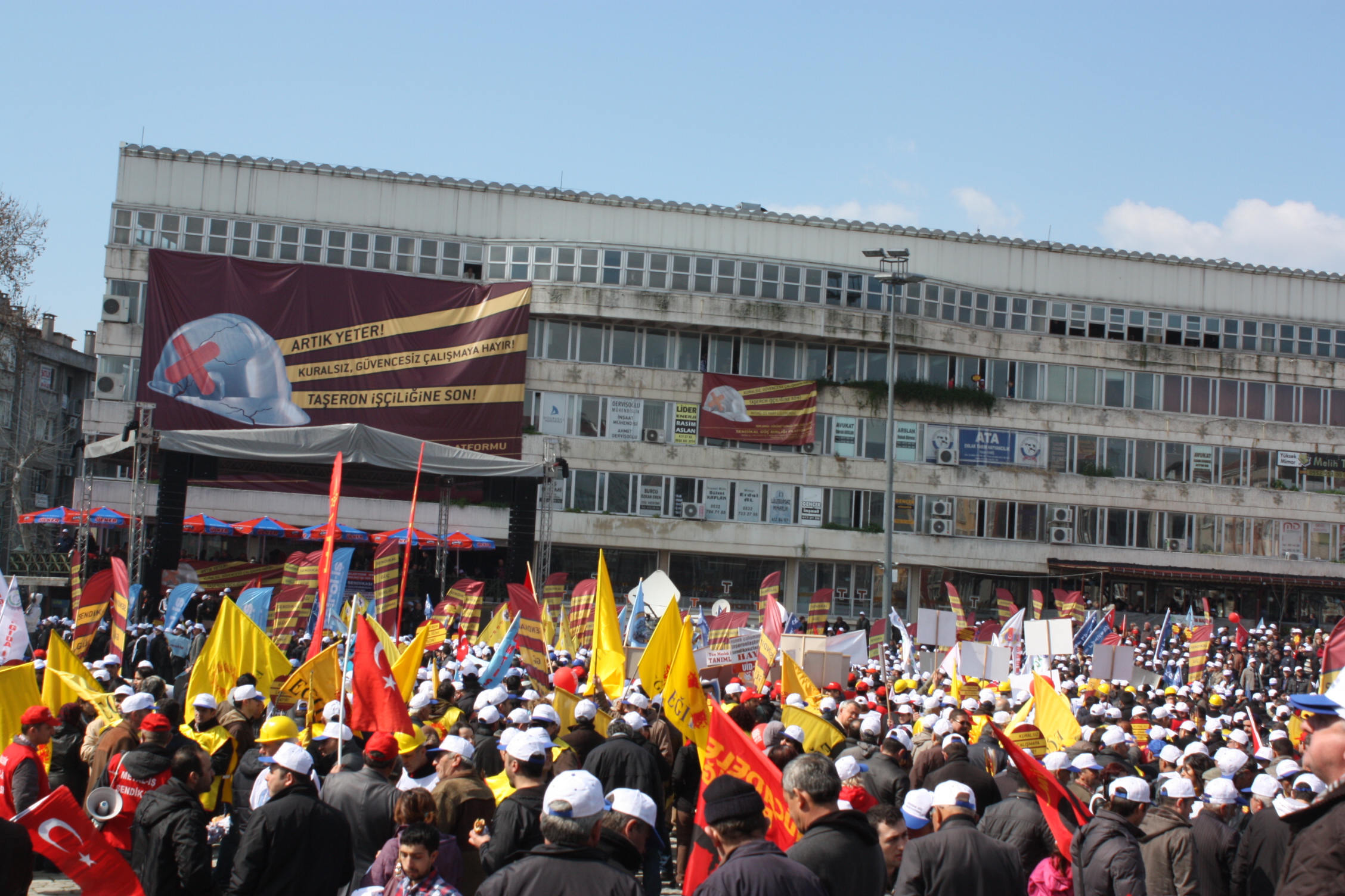 İŞÇİLER 'TAŞERONA HAYIR' DEDİ