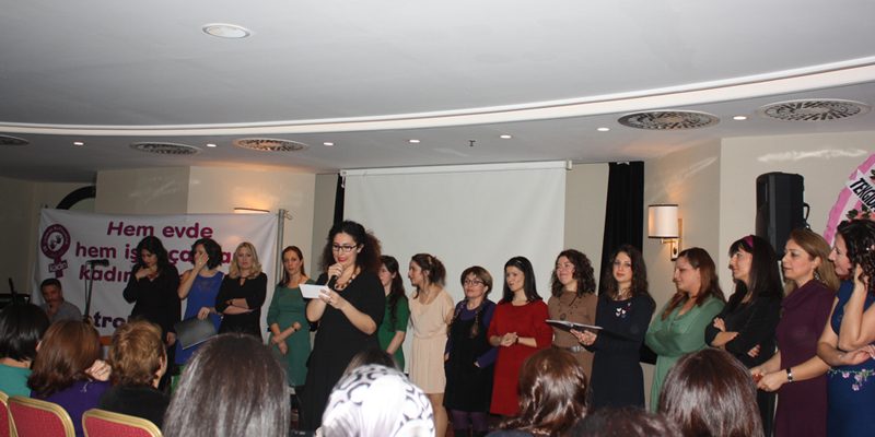 Karanlık tablodan sızan ışık: Petrol-İş Kadın Dergisi