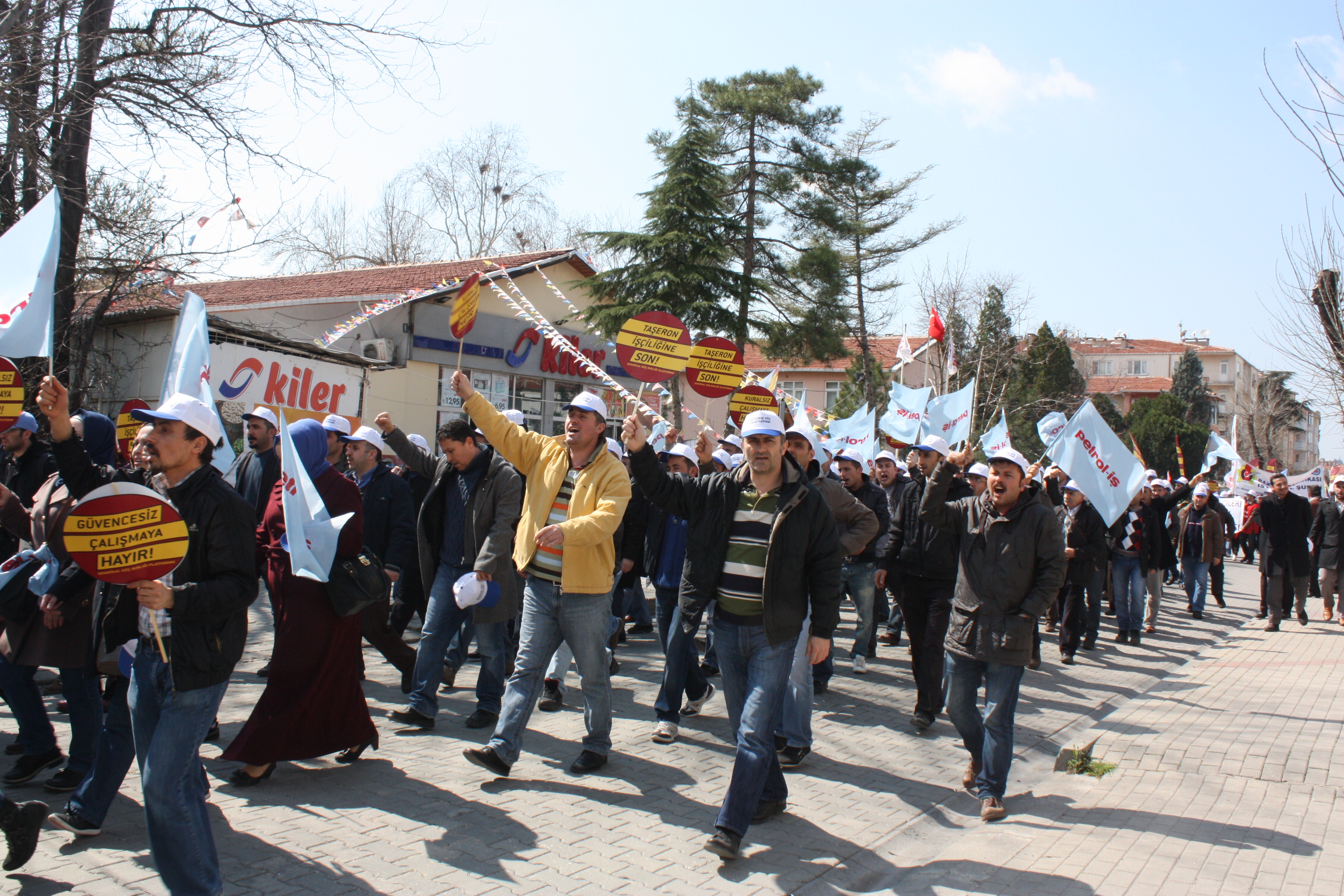 İŞÇİLER 'TAŞERONA HAYIR' DEDİ
