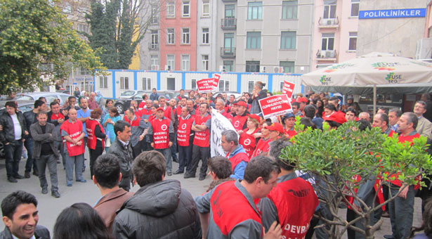 Taksim İlkyardım’da iş bırakma: “Taşeron rezaletine isyan ediyoruz!