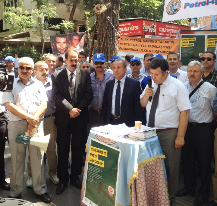 PETROLÜMÜZE VE TPAO’YA SAHİP ÇIKMAK İÇİN ANKARA’DA STAND BAŞINDAYIZ
