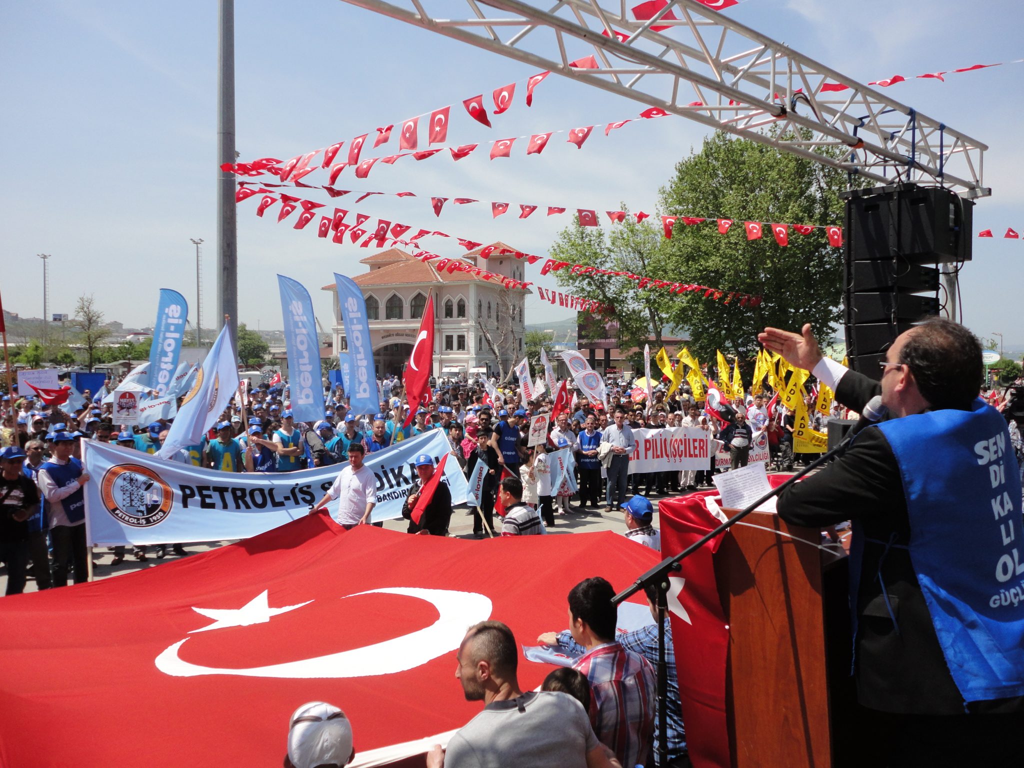 BANDIRMA ŞUBEMİZDE GÖRKEMLİ 1 MAYIS KUTLAMASI