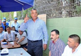 Fabrikanın kapısından davul zurna ile gireceğiz