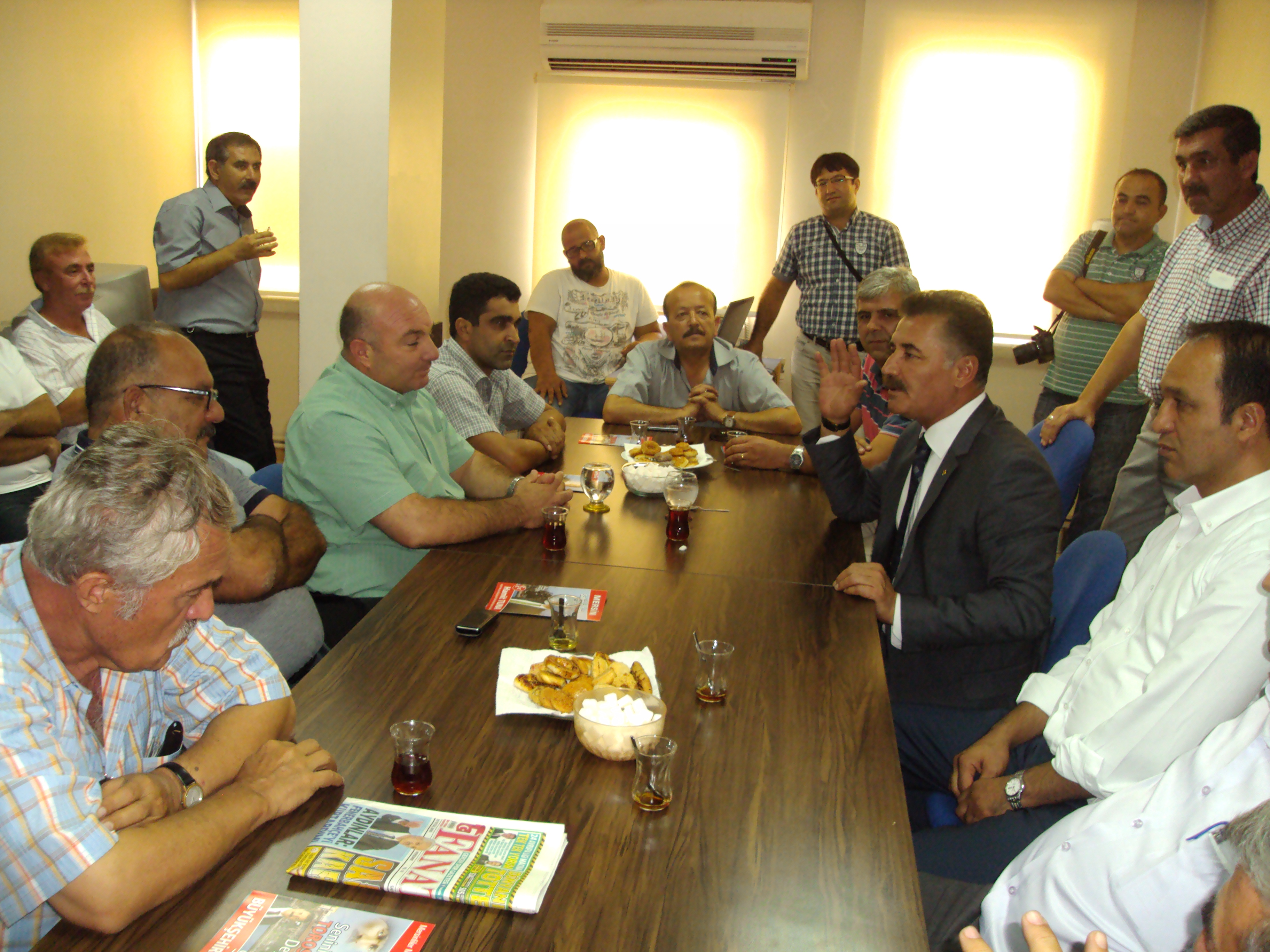 MHP Toroslar Belediye Başkanı Hamit Tuna’dan Mersin Şubemizi Ziyaret