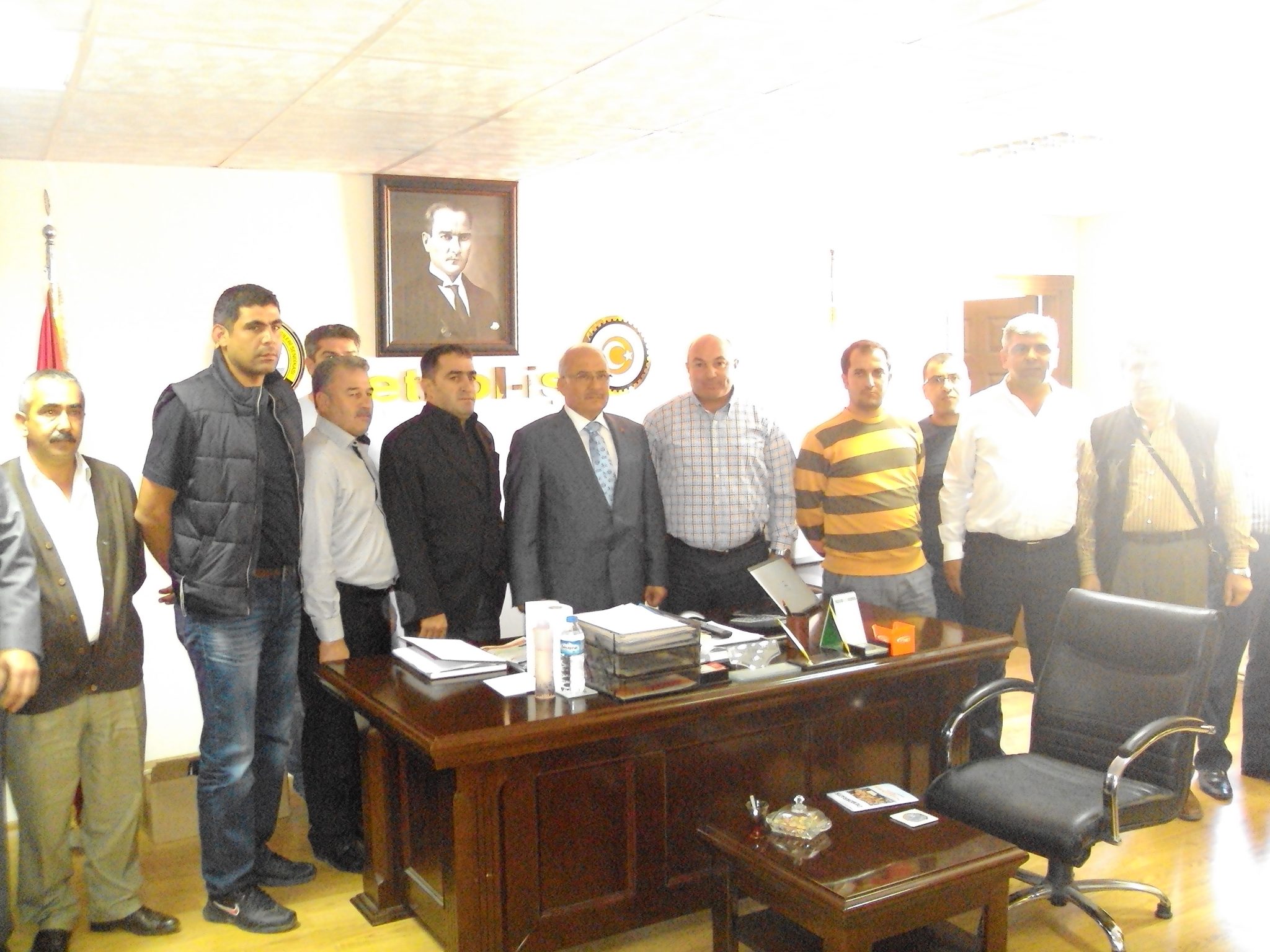 MHP Tarsus Belediye Başkanı ve MHP Büyükşehir Belediyesi Başkan Adayı Burhanettin Kocamaz Mersin Şubemizde