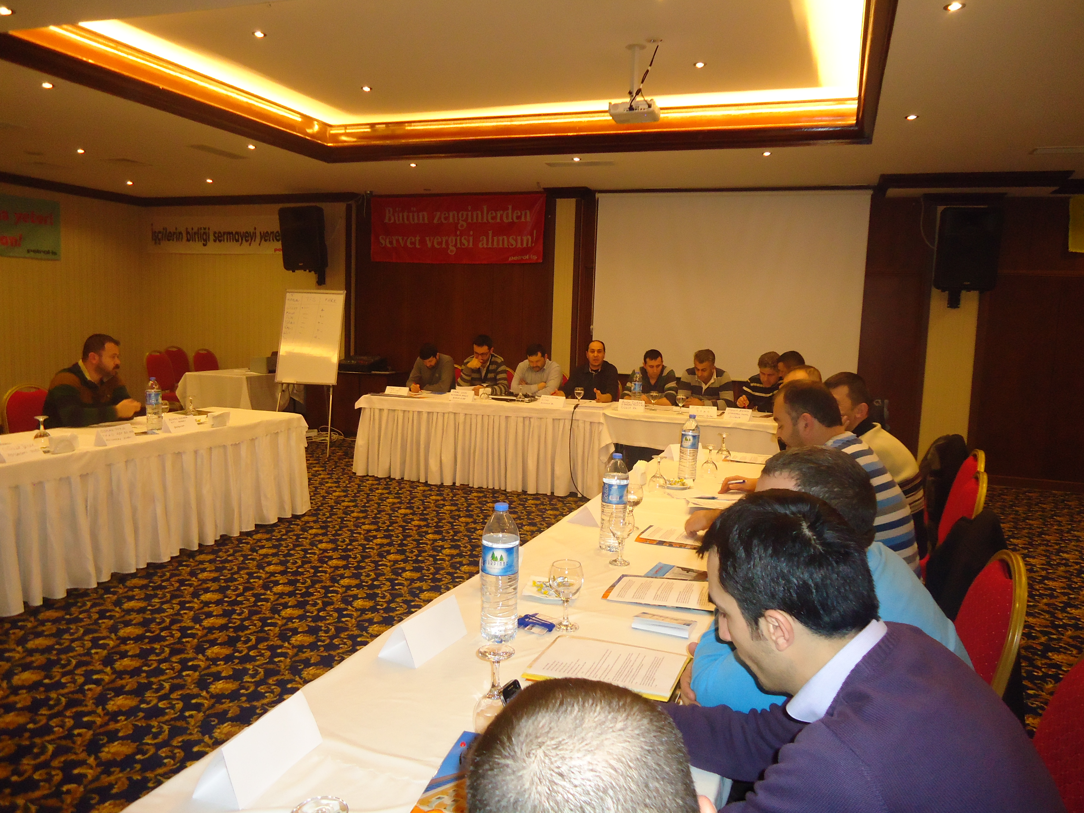 MHP Tarsus Belediye Başkanı ve MHP Büyükşehir Belediyesi Başkan Adayı Burhanettin Kocamaz Mersin Şubemizde