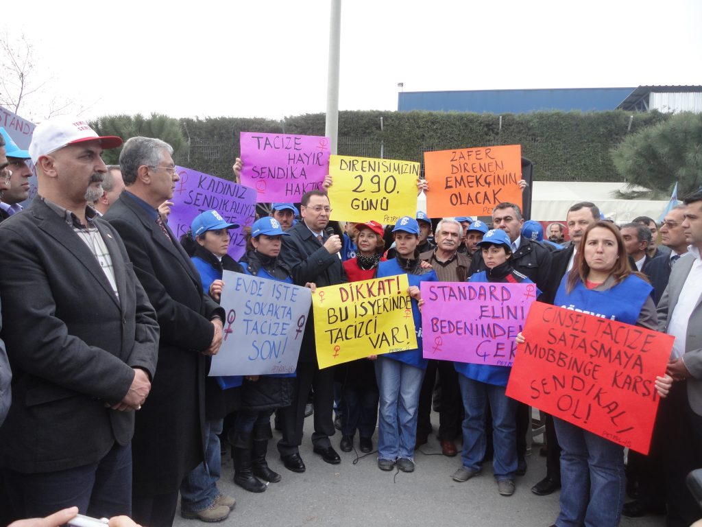 STANDARD PROFİL EGE (SP)'de kadının insan haklarına saldırı