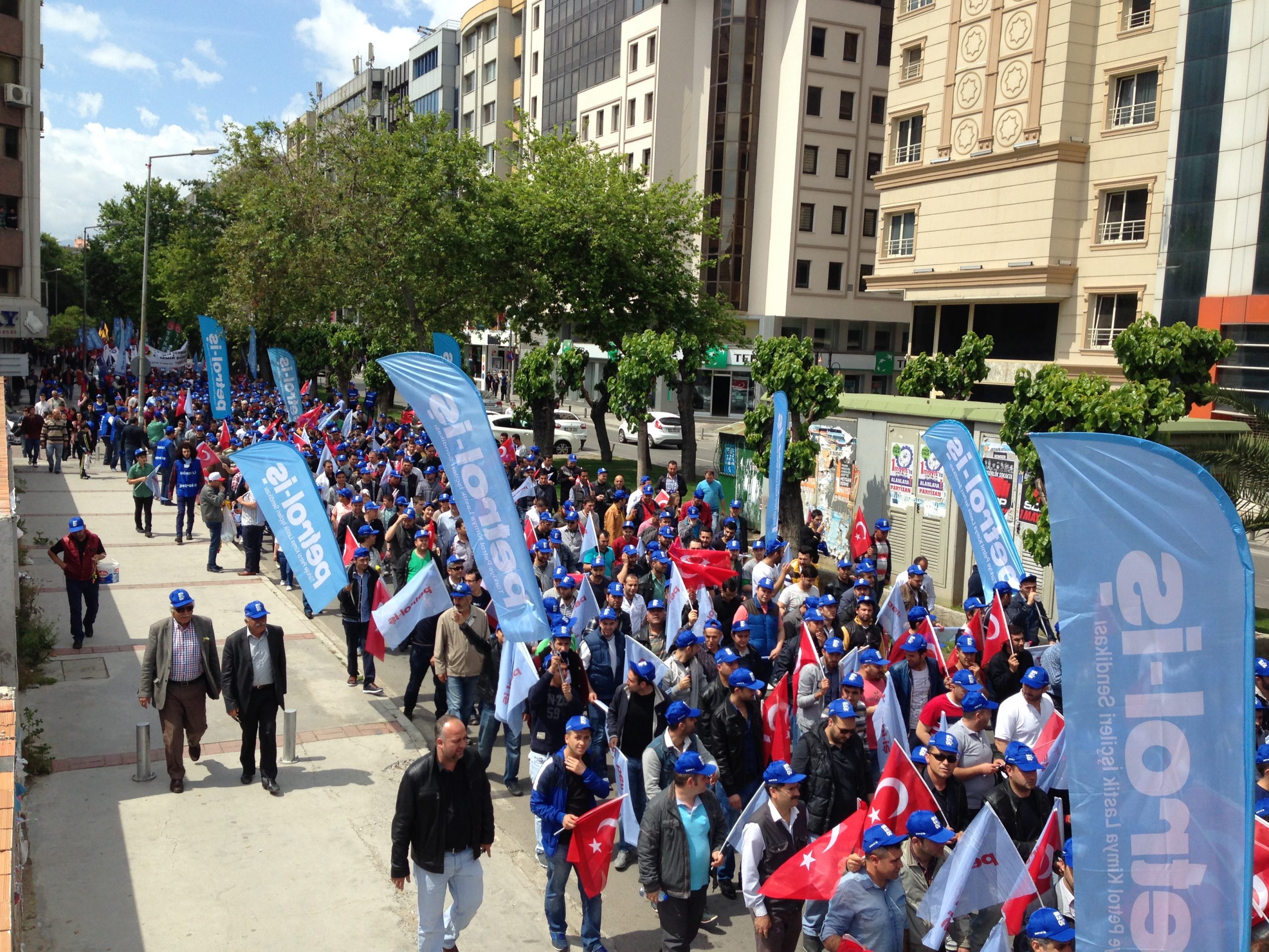 İzmir'de coşkulu 1 Mayıs