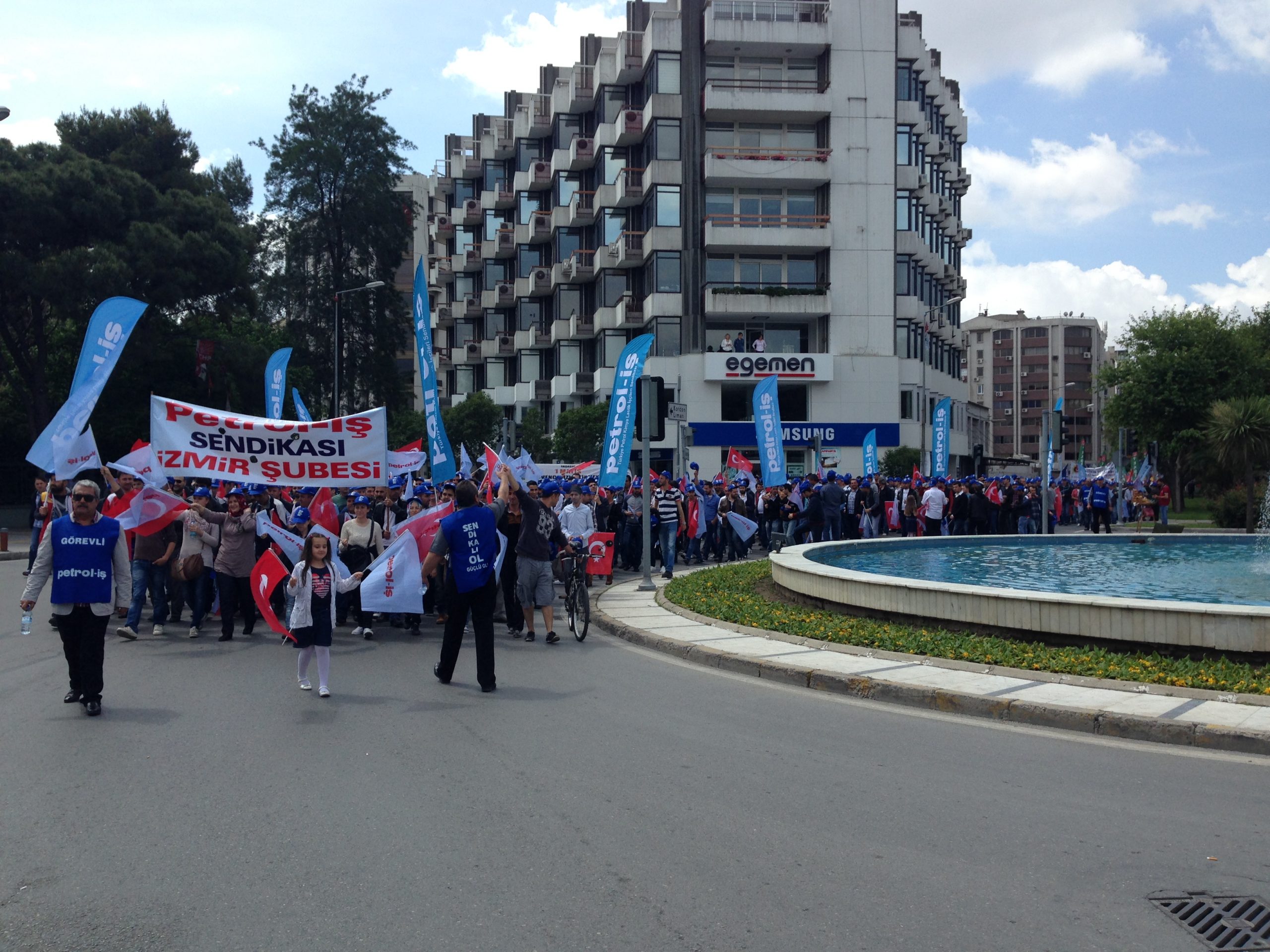 İzmir'de coşkulu 1 Mayıs