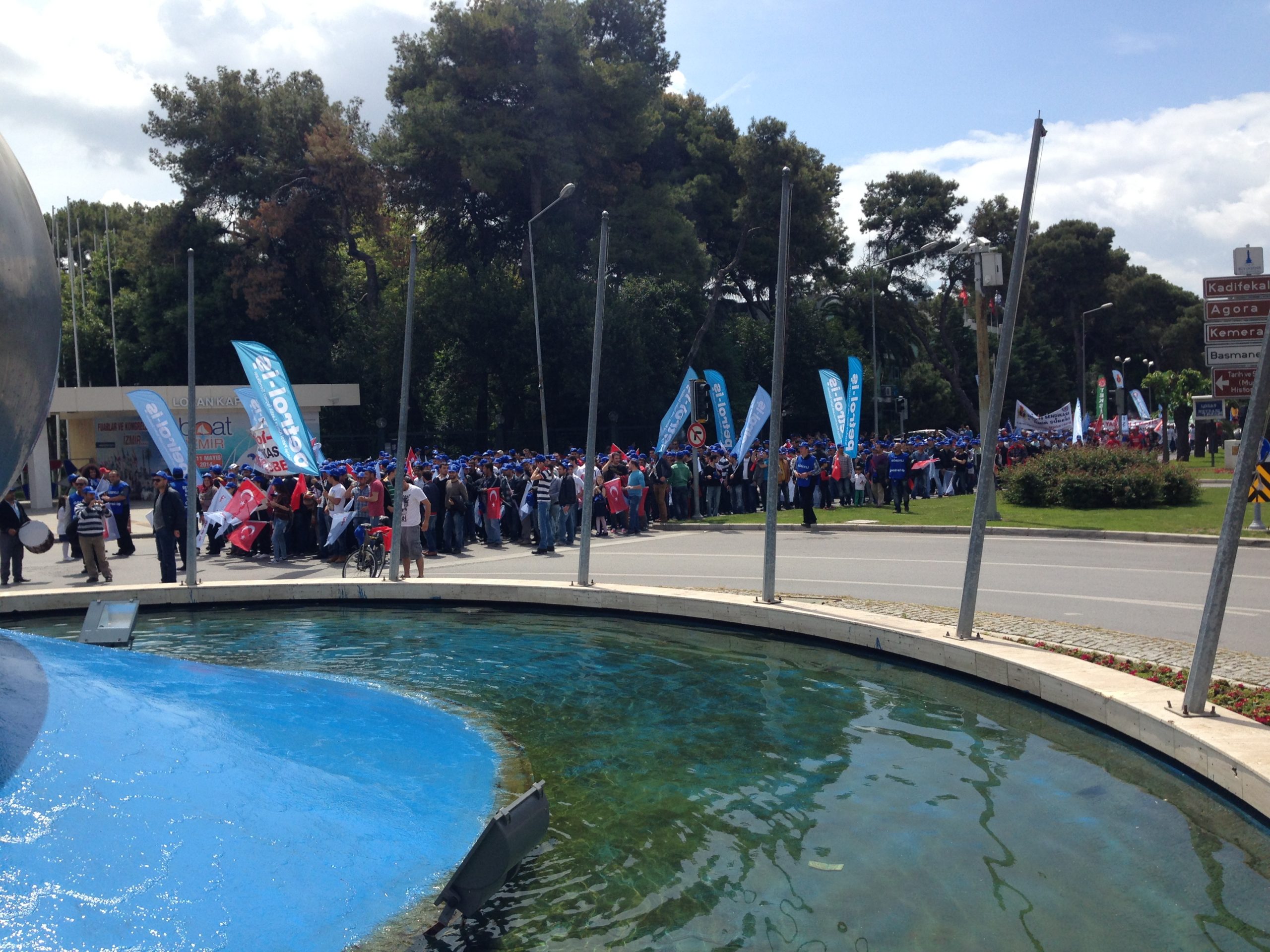 İzmir'de coşkulu 1 Mayıs