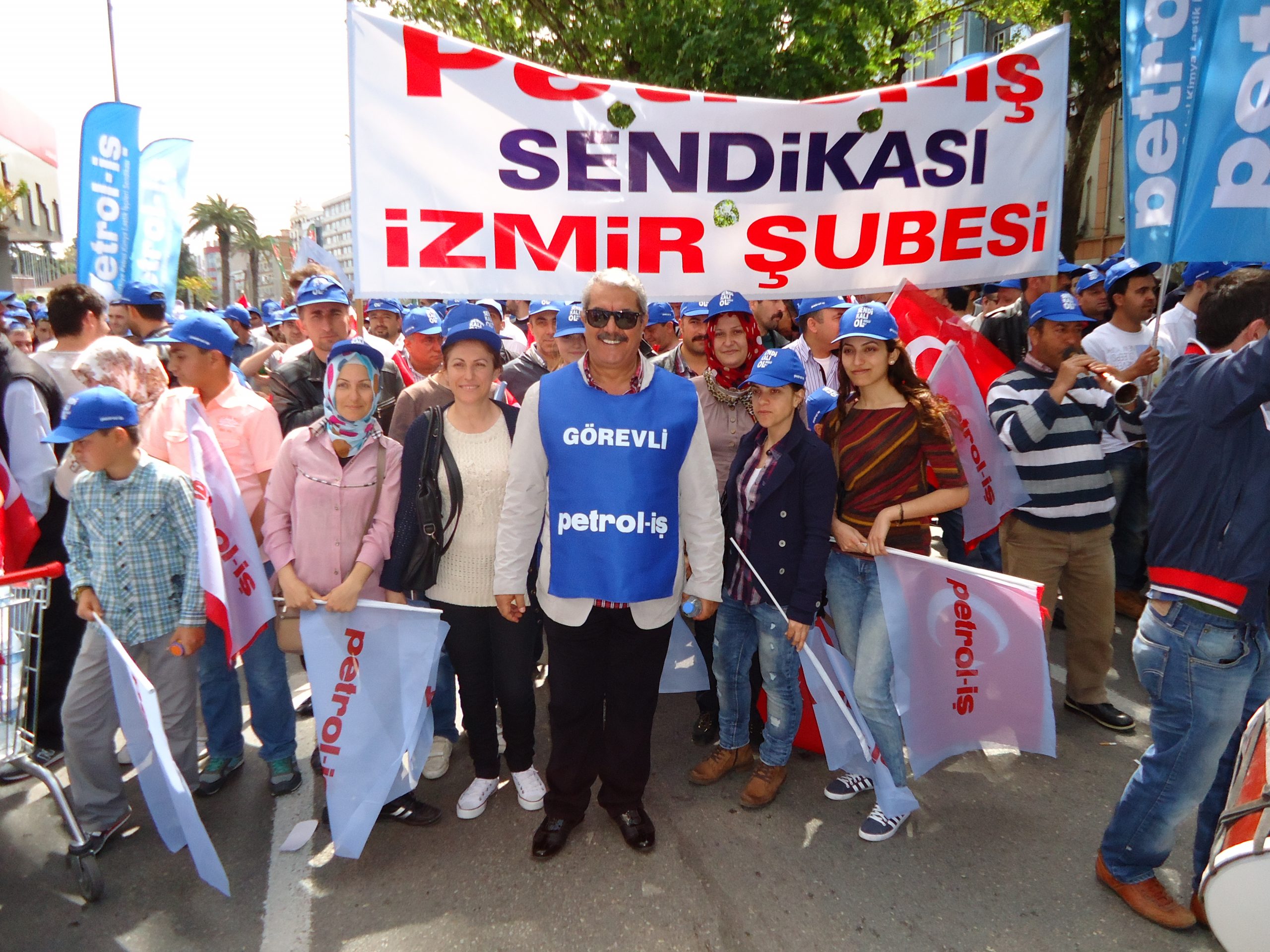 İzmir'de coşkulu 1 Mayıs