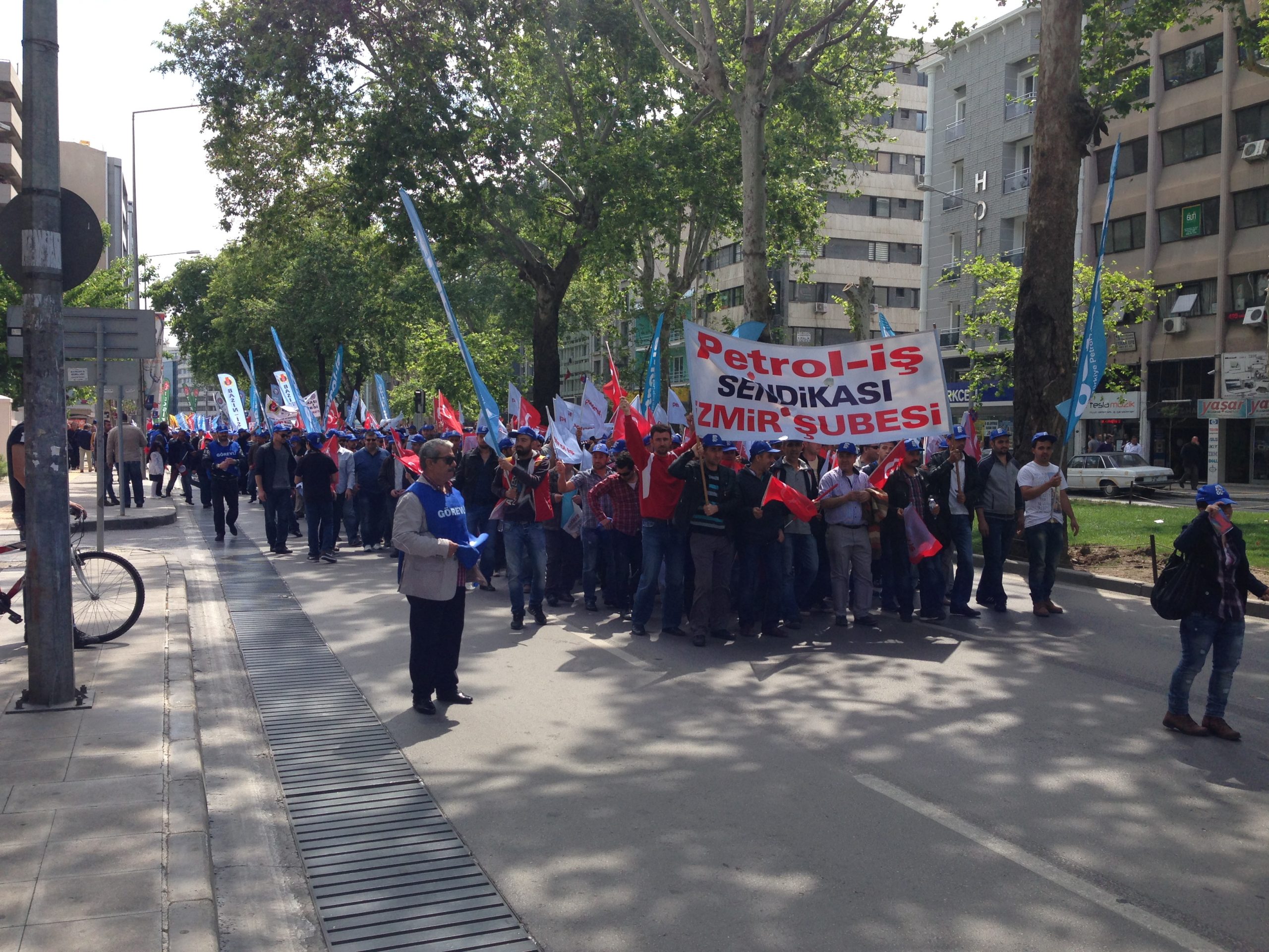 İzmir'de coşkulu 1 Mayıs