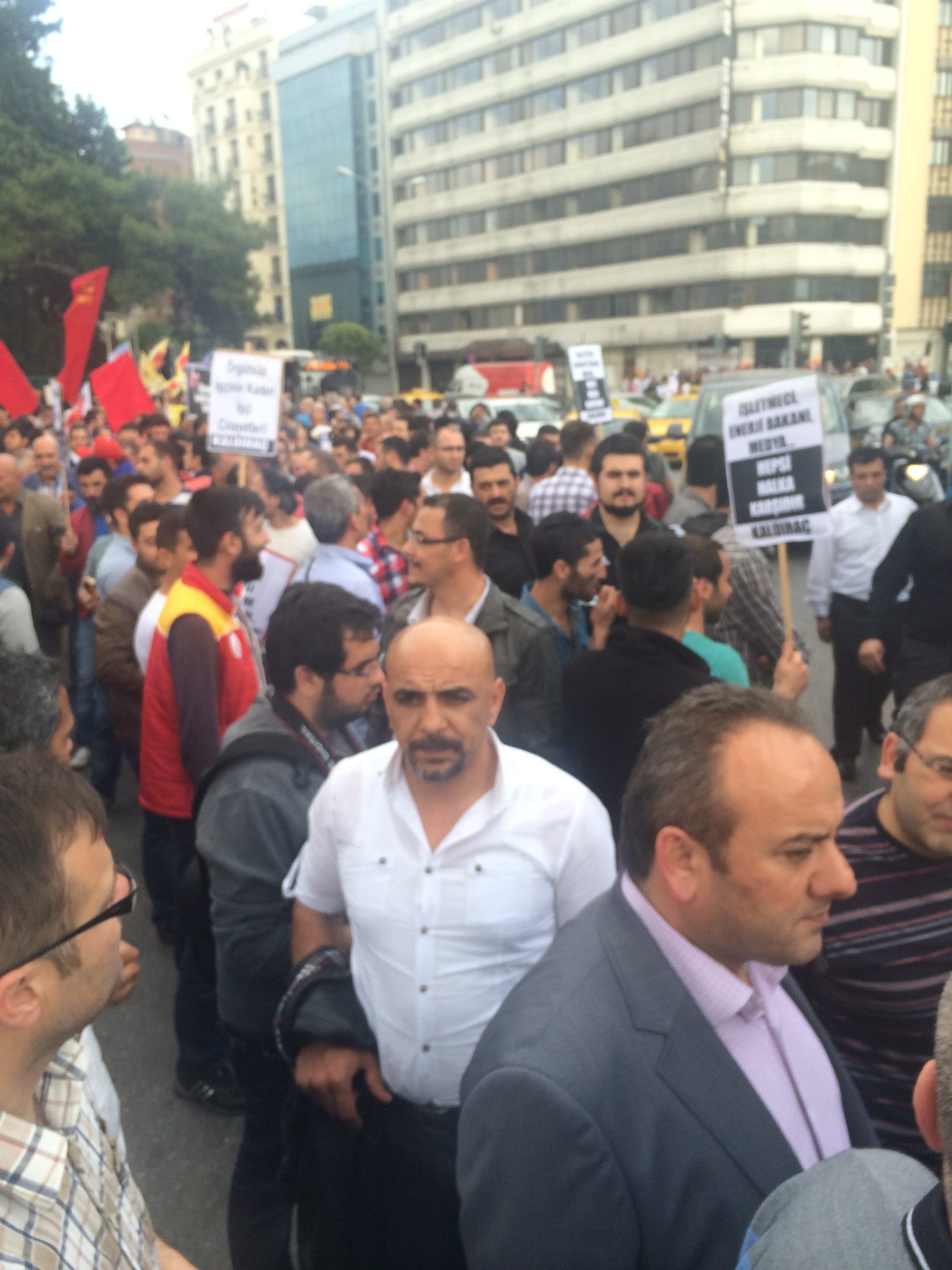 İzmir'de Soma İçin İş Bırakma