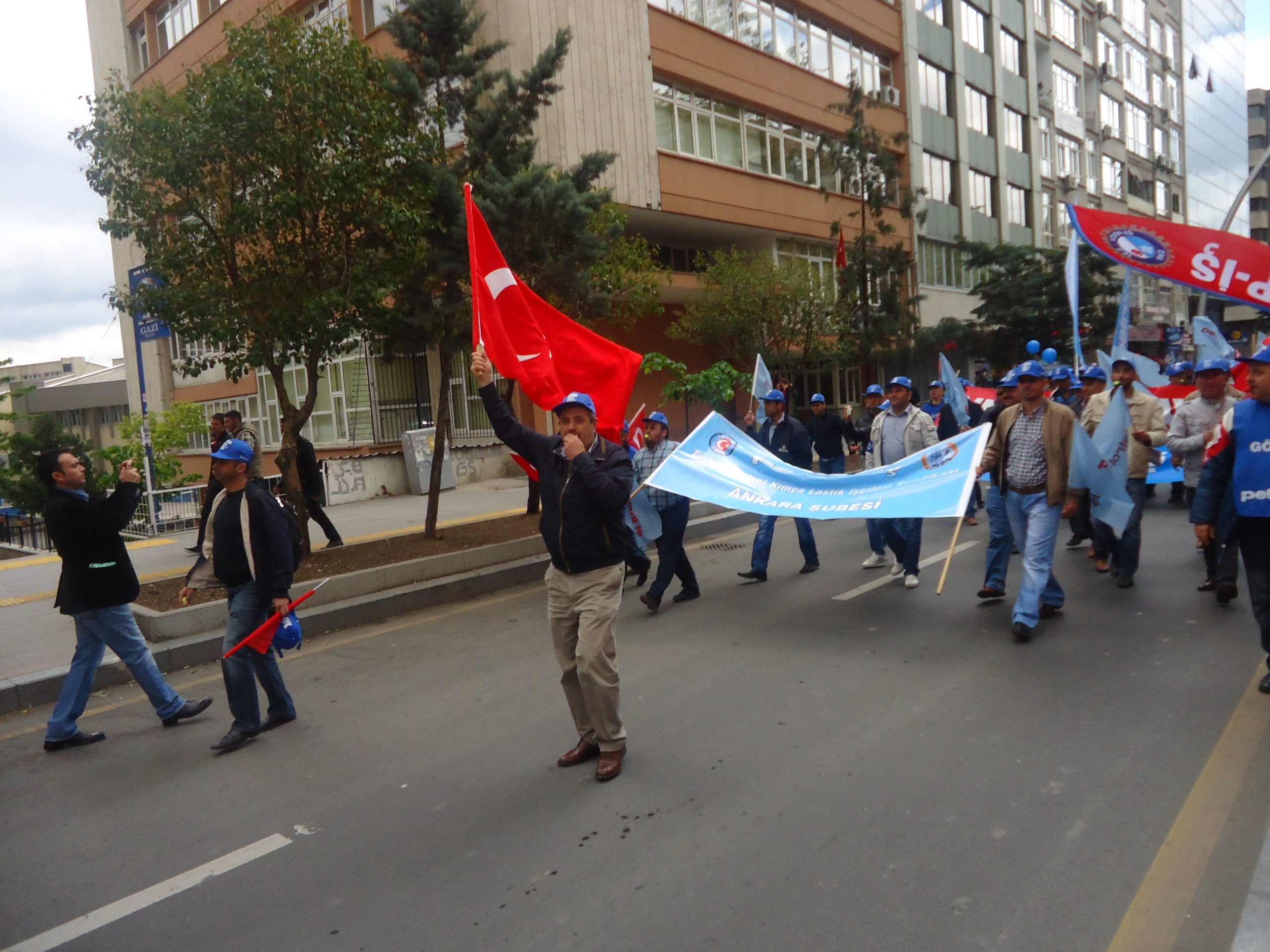 Ankara Şube 1 Mayıs'a Tandoğan'da “merhaba” dedi