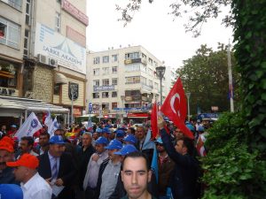 TÜRK-İŞ Genel Merkezi Önünde Soma Faciası Protesto Edildi