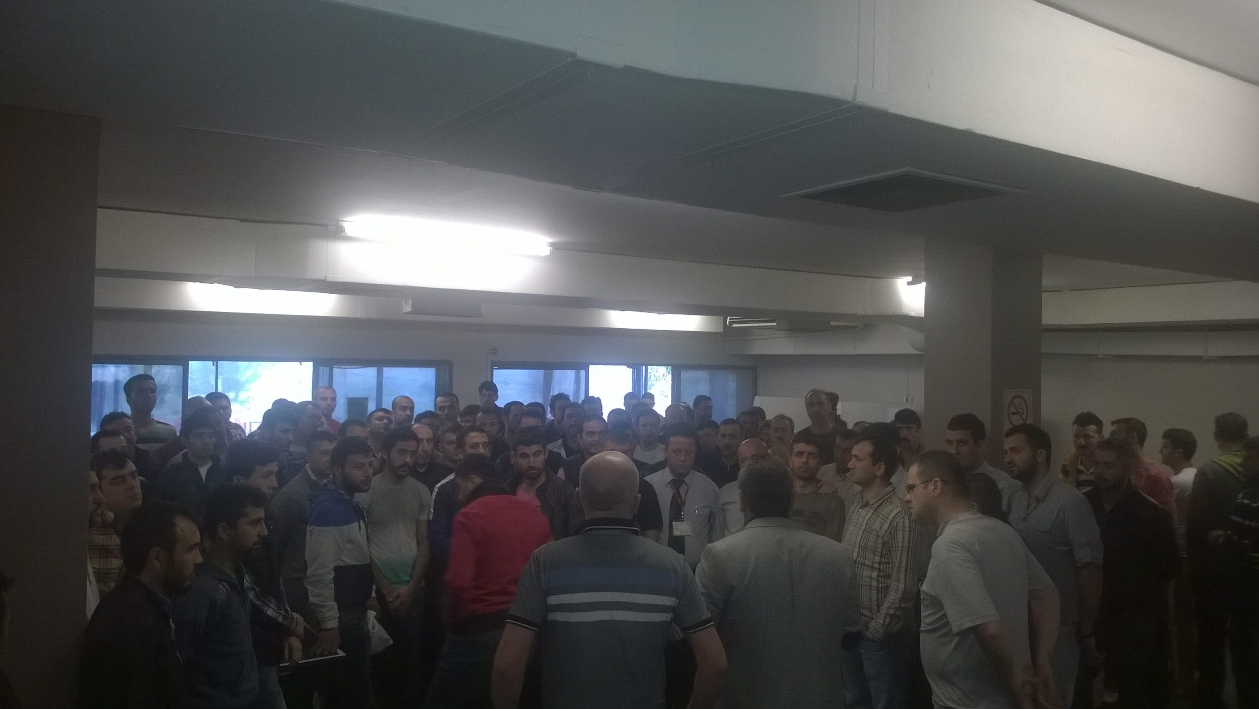 İzmir'de Soma İçin İş Bırakma