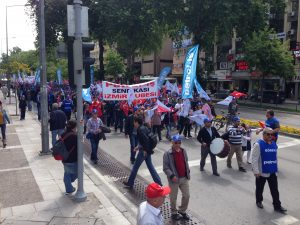İzmir’de coşkulu 1 Mayıs