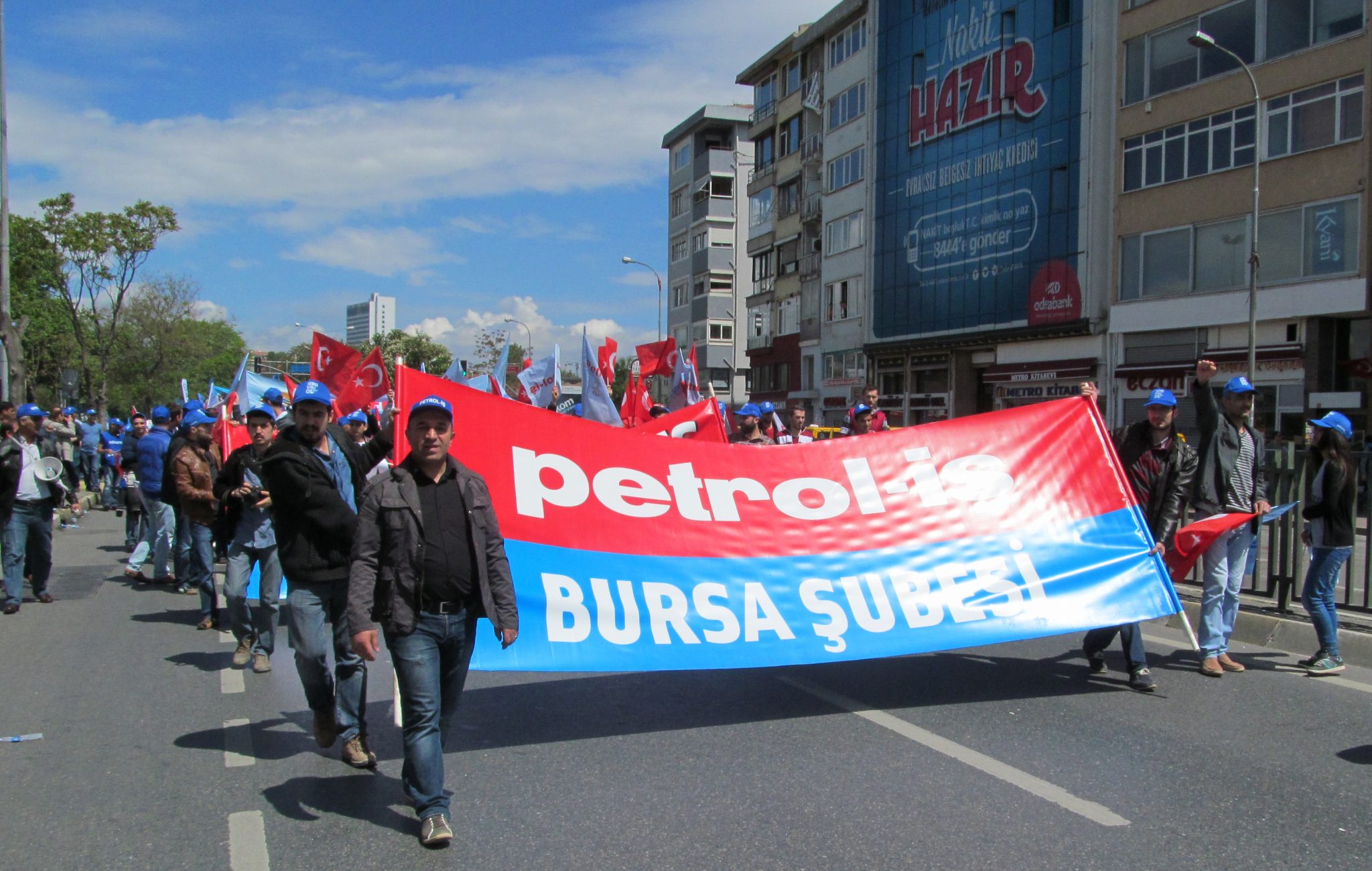 Bursa Şubemiz 1 Mayıs'ı Kadıköy'de kutladı