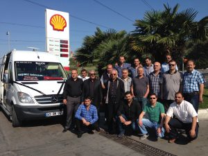 İzmir Şubemizden Soma Şehitlerine Kırmızı Karanfil