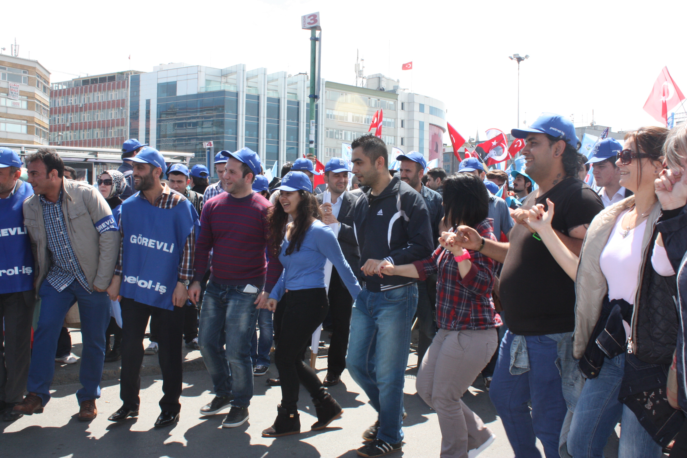 Gebze Şubemizin Kadıköy'de 1 Mayıs Kutlaması