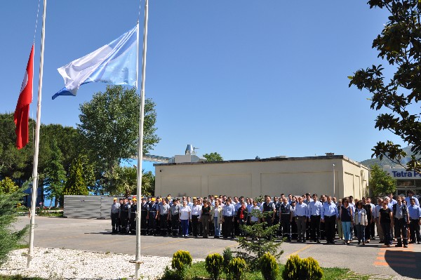 İzmir'de Soma İçin İş Bırakma