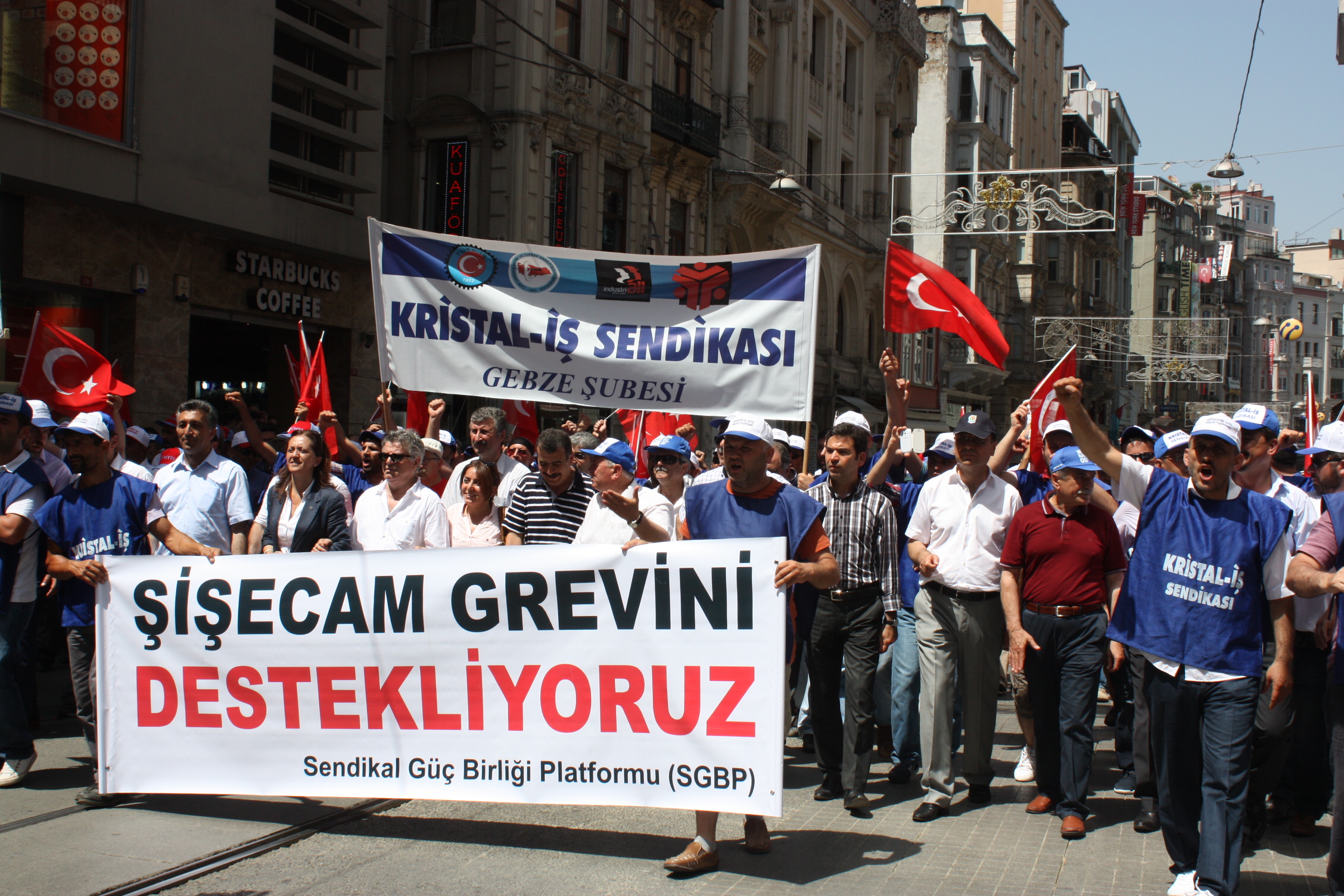 ŞİŞECAM GREVİNİ DESTEKLİYORUZ!