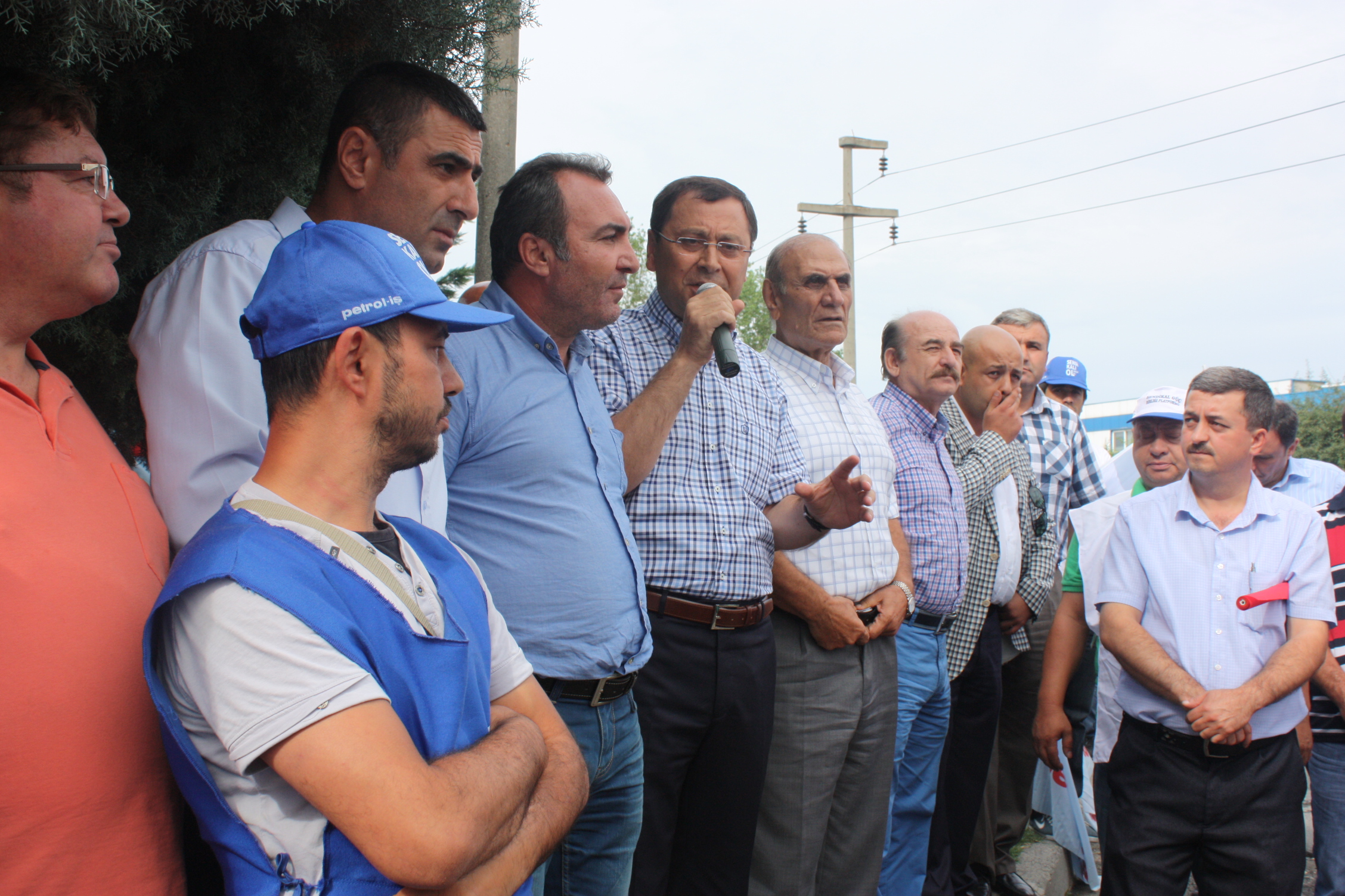 DİRENİŞİMİZ BÜYÜYEREK DEVAM EDİYOR