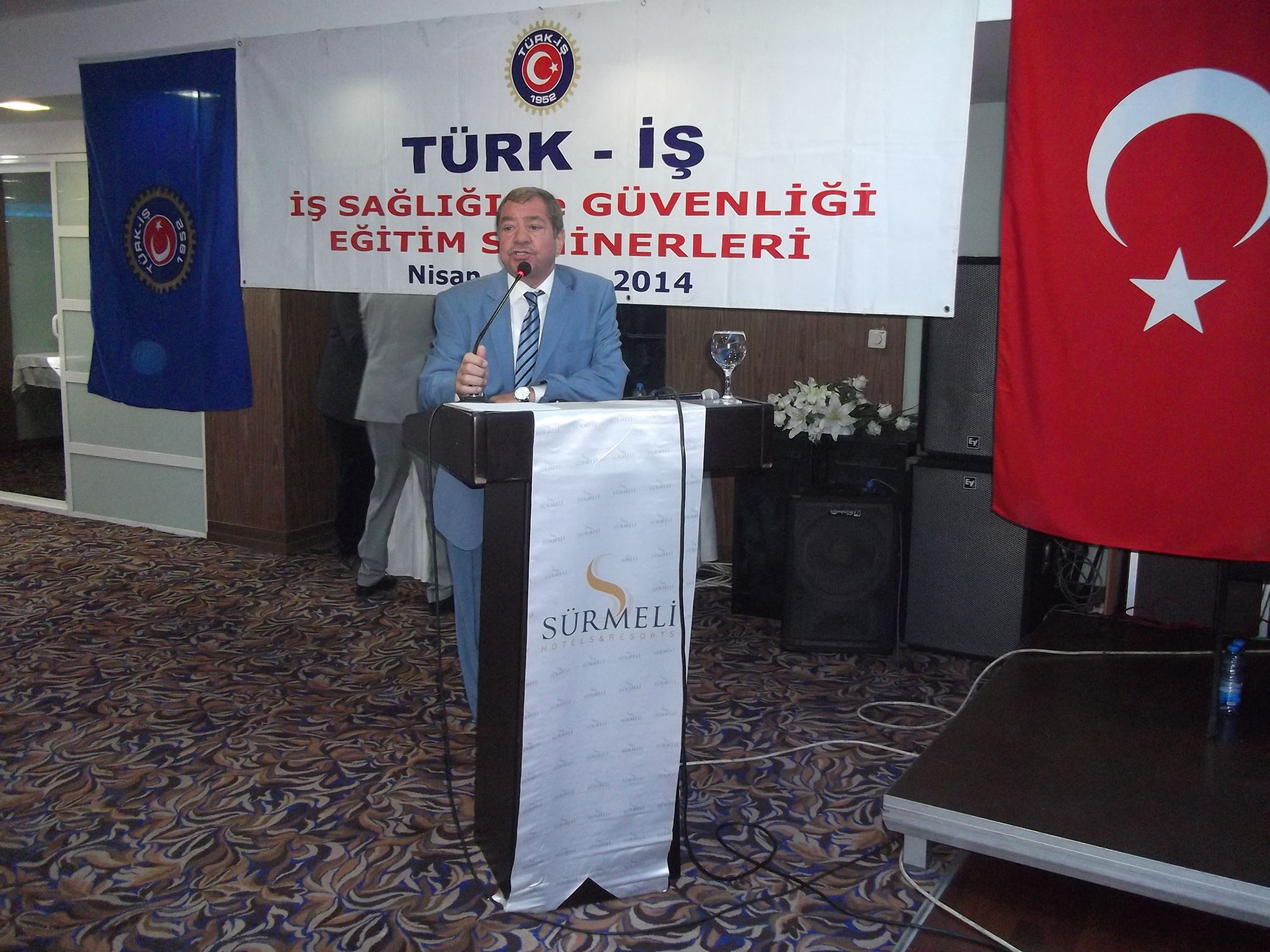 Türk-İş İşçi Sağlığı ve İş Güvenliği Semineri Düzenledi