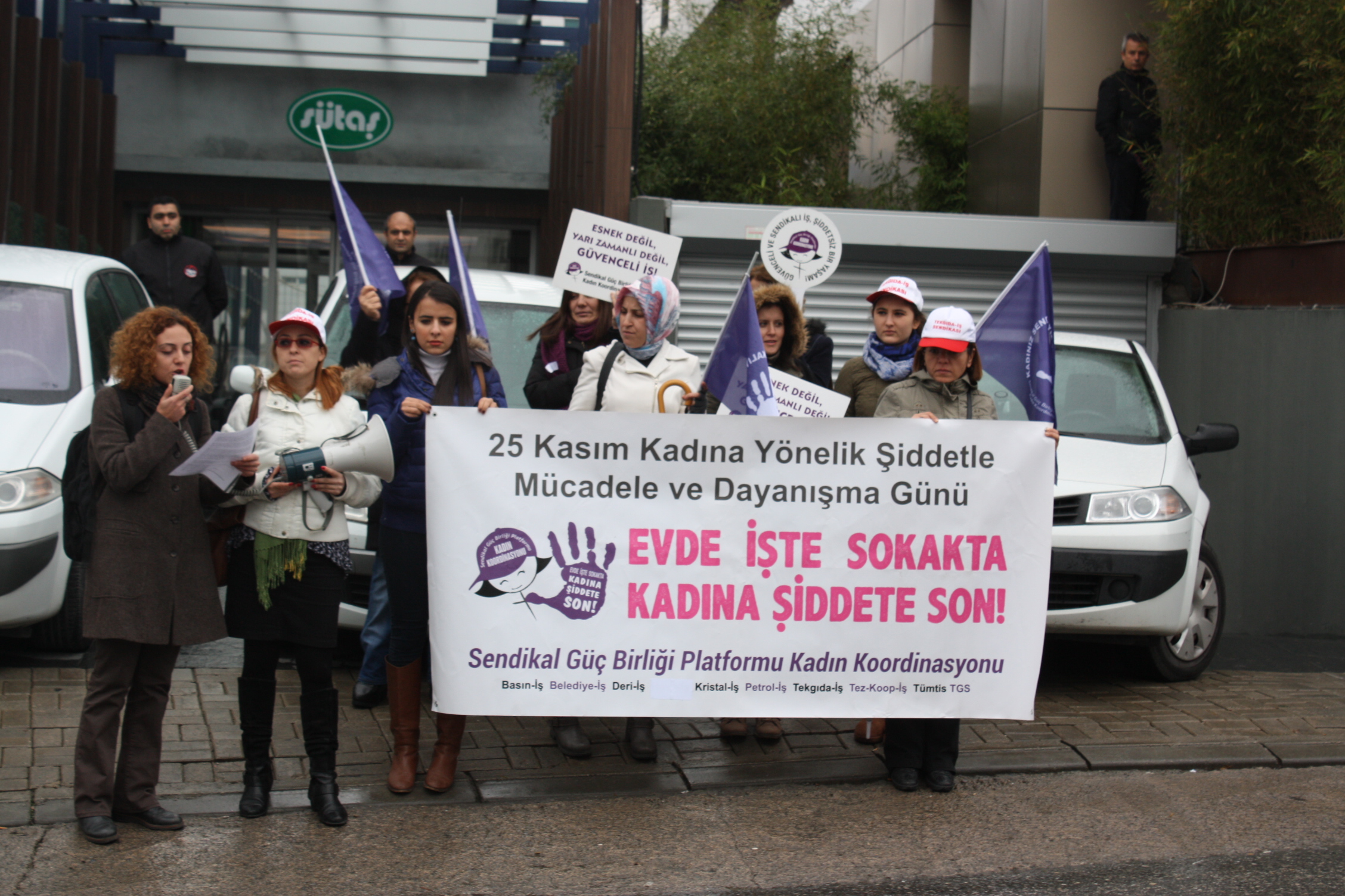 EVDE, İŞTE, SOKAKTA KADINA YÖNELİK ŞİDDETE SON!