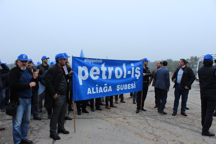 ONURLU DİRENİŞİNİZİN YANINDAYIZ