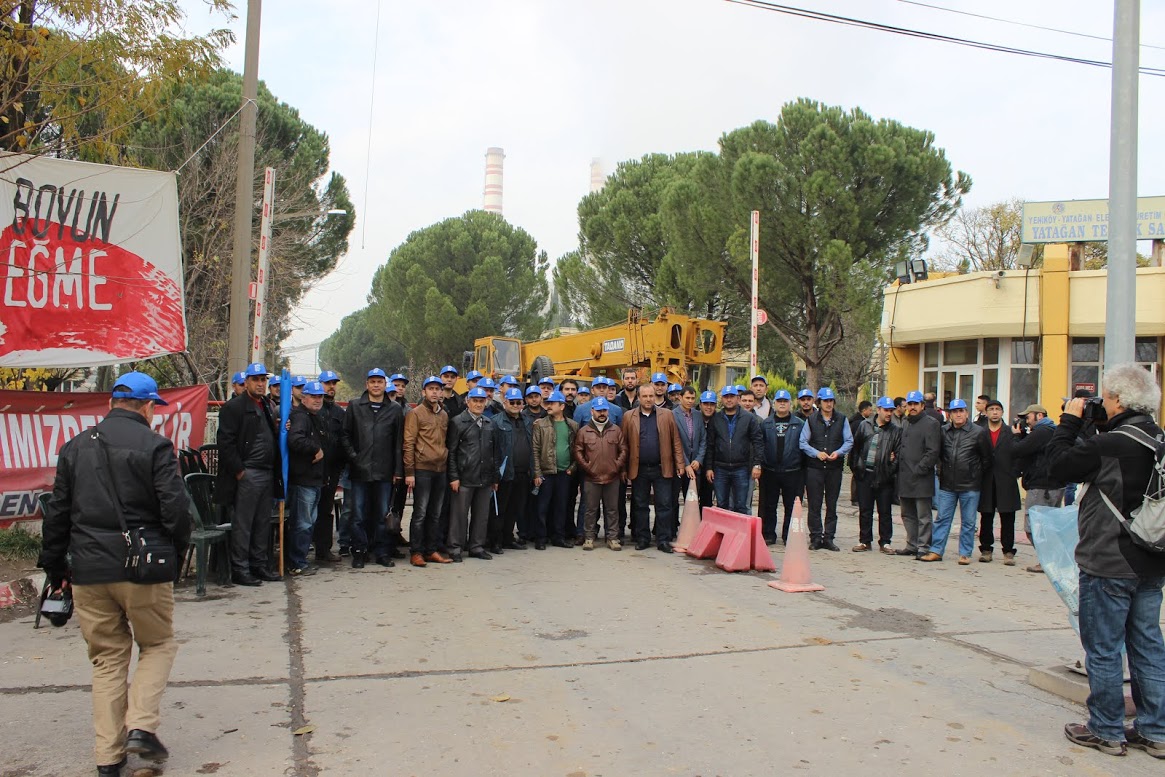 ONURLU DİRENİŞİNİZİN YANINDAYIZ