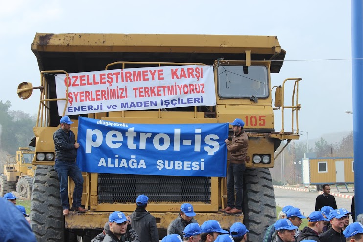 ONURLU DİRENİŞİNİZİN YANINDAYIZ