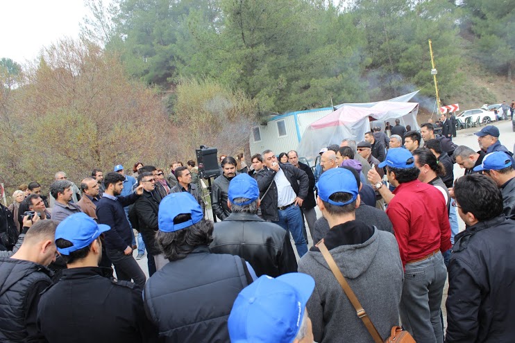 ONURLU DİRENİŞİNİZİN YANINDAYIZ