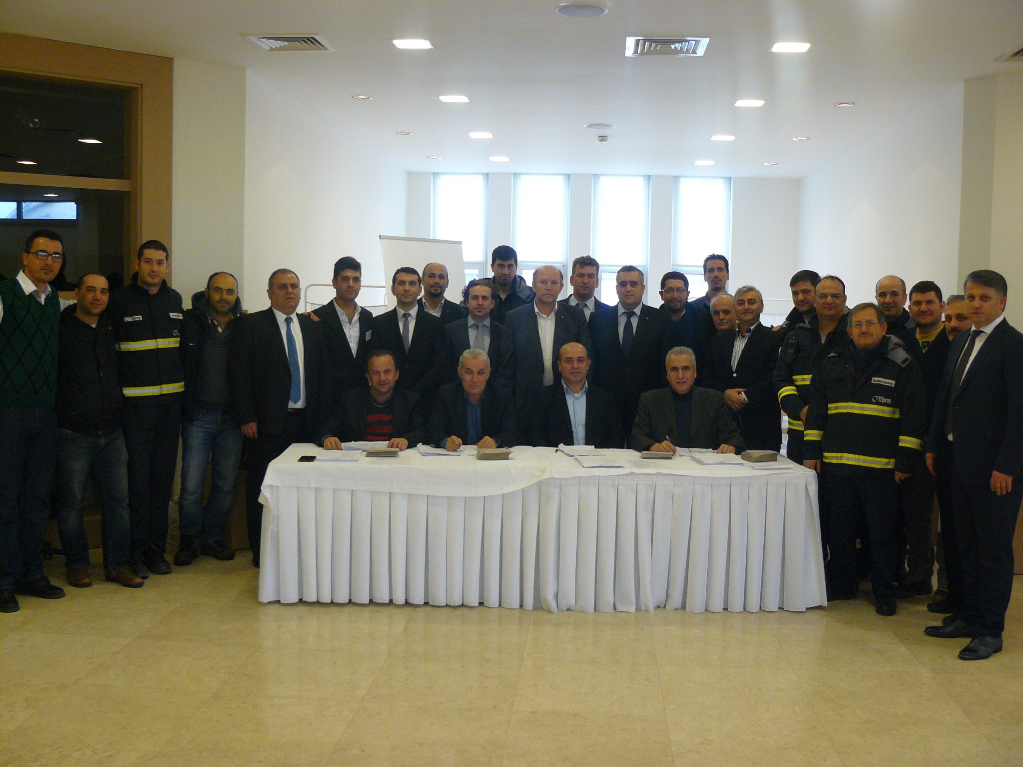 Kocaeli Tüpraş İşletmesi'nde Temsilcilik Seçimi Yapıldı