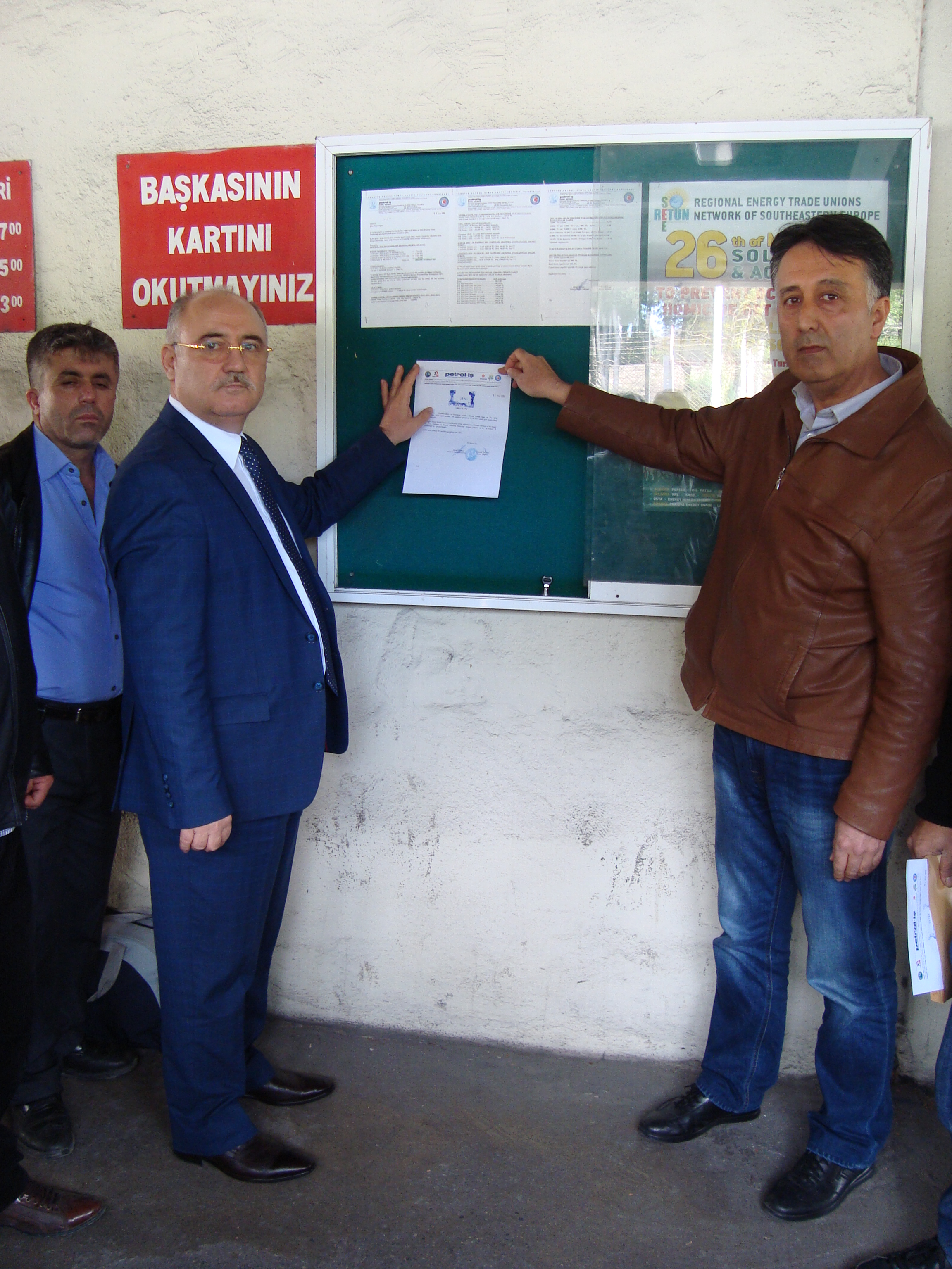 Adana Toros Tarım'da Grev İlanı Asıldı