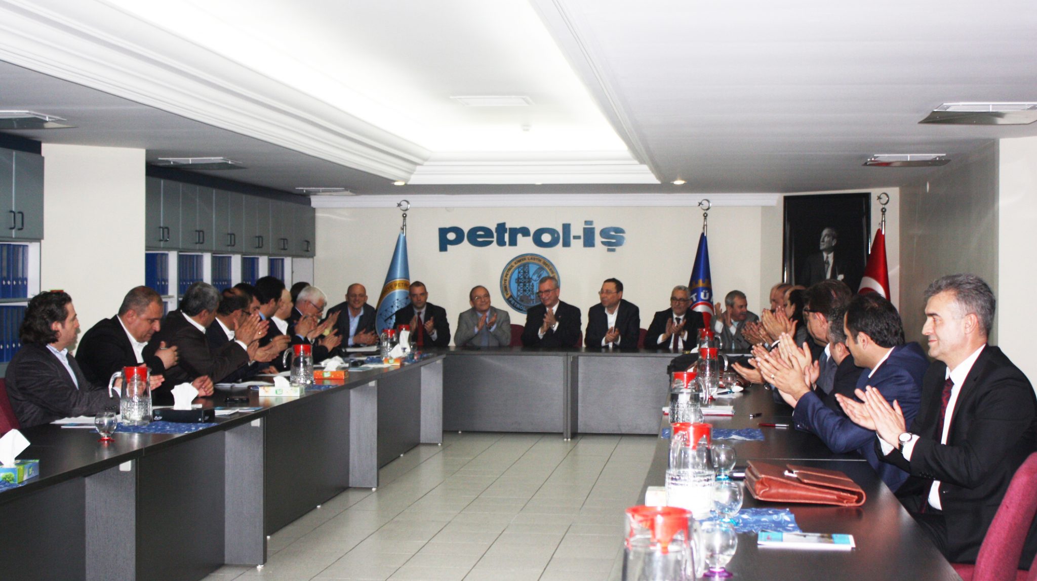 TÜPRAŞ (TÜRKİYE PETROL RAFİNERİLERİ A.Ş.) İşletmesi'nde TİS İmzalandı