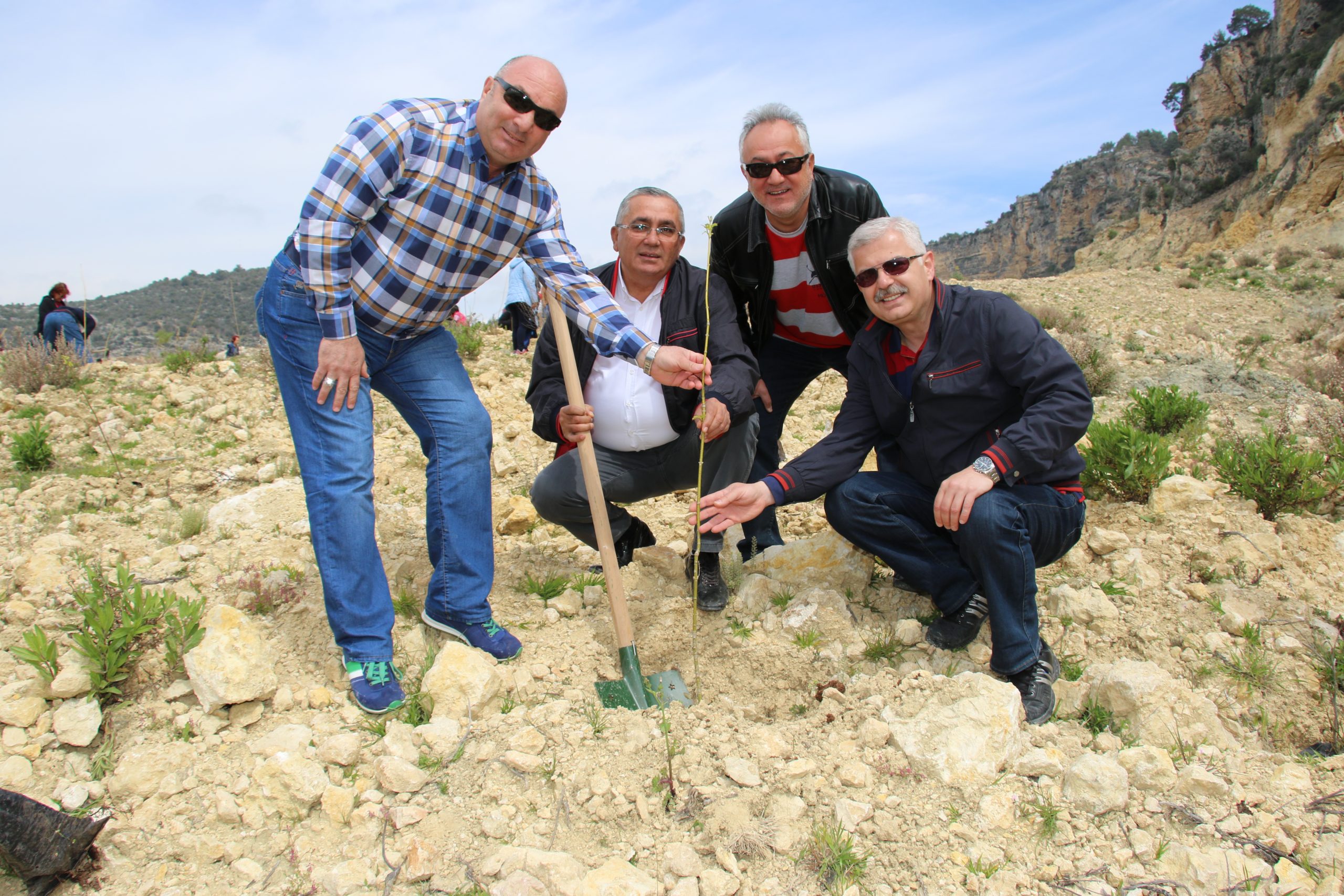 Mersin Şubemiz Soda Sanayi'nin Düzenlediği Geleneksel Ağaç Dikme Şenliği'ne Katıldı