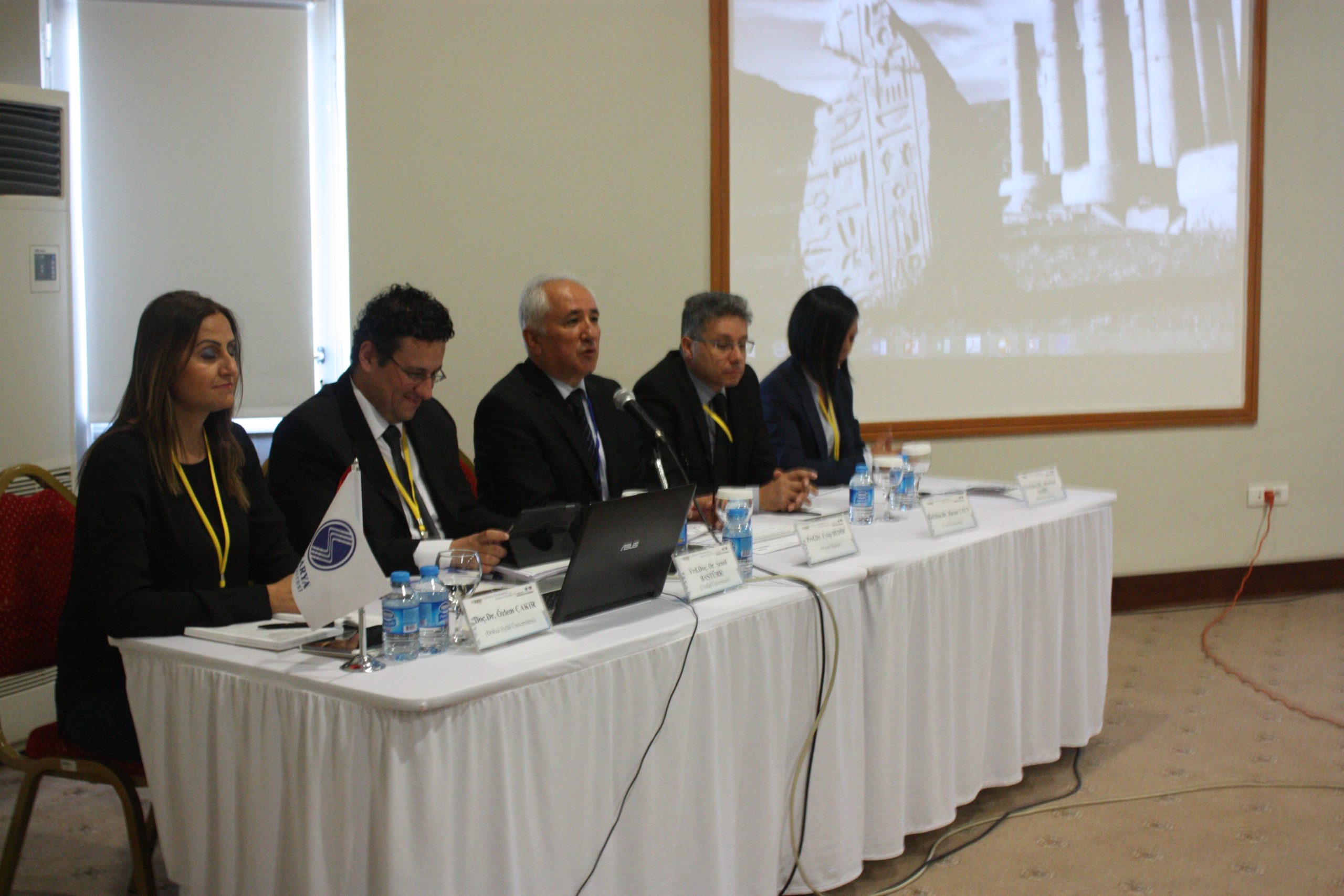 Kongrede 65 akademisyenin hazırladığı 36 bildiri sunuldu