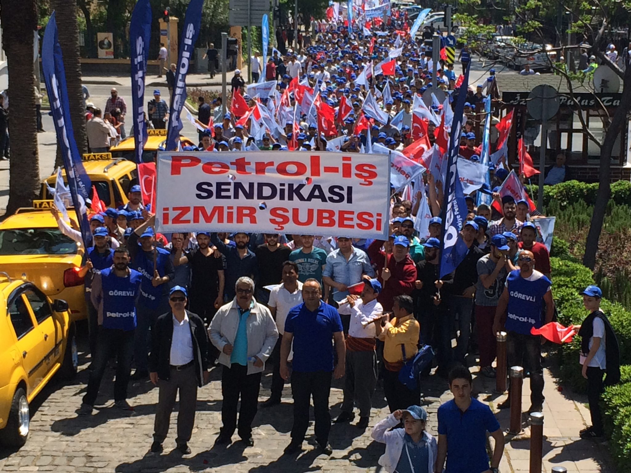 İzmir Şubemiz 1 Mayıs'ta Gündoğdu Meydanı'ndaydı