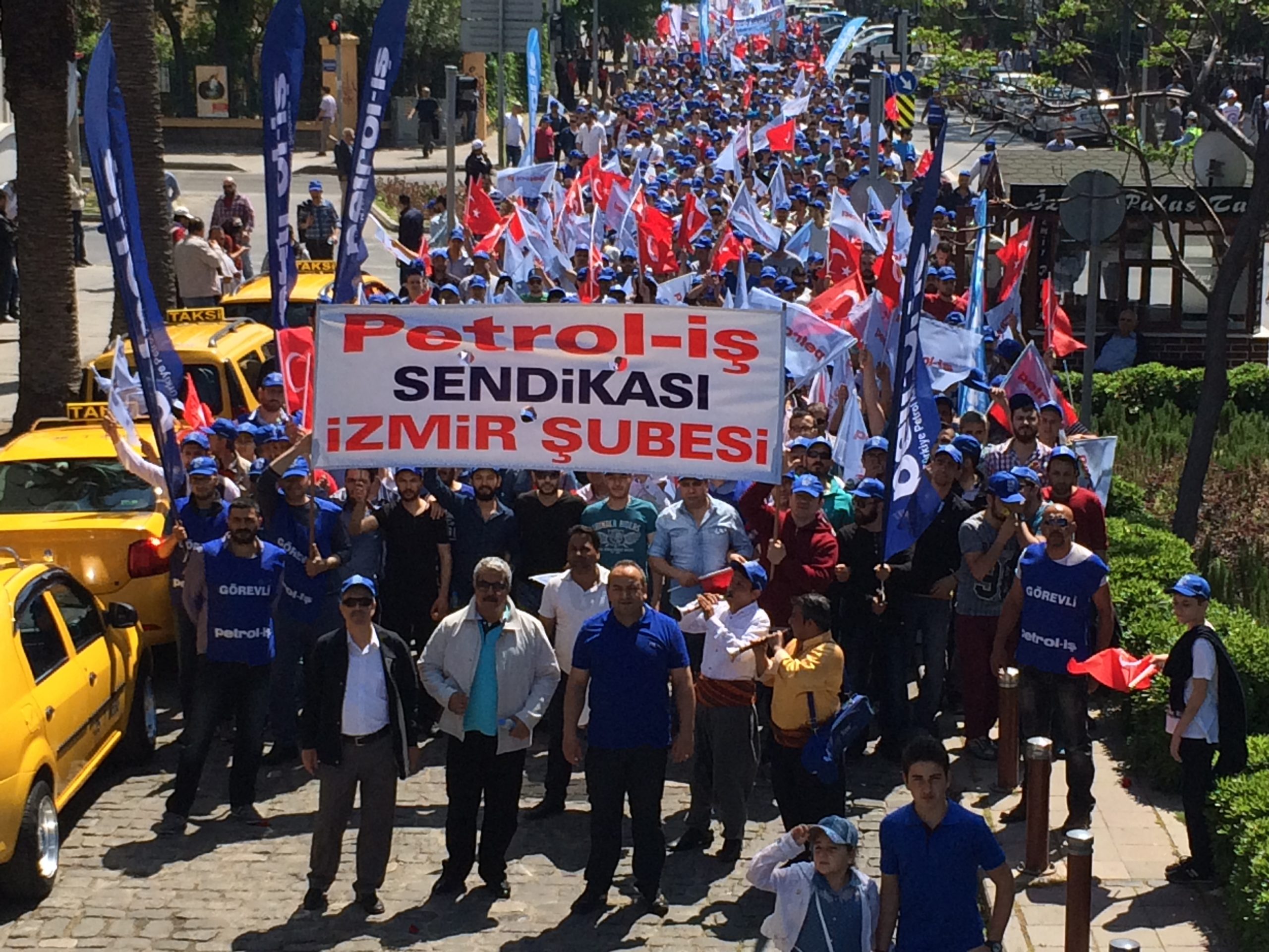 İzmir Şubemiz 1 Mayıs'ta Gündoğdu Meydanı'ndaydı