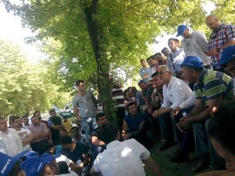 Merkez ve şube yöneticileri grev alanındaydı