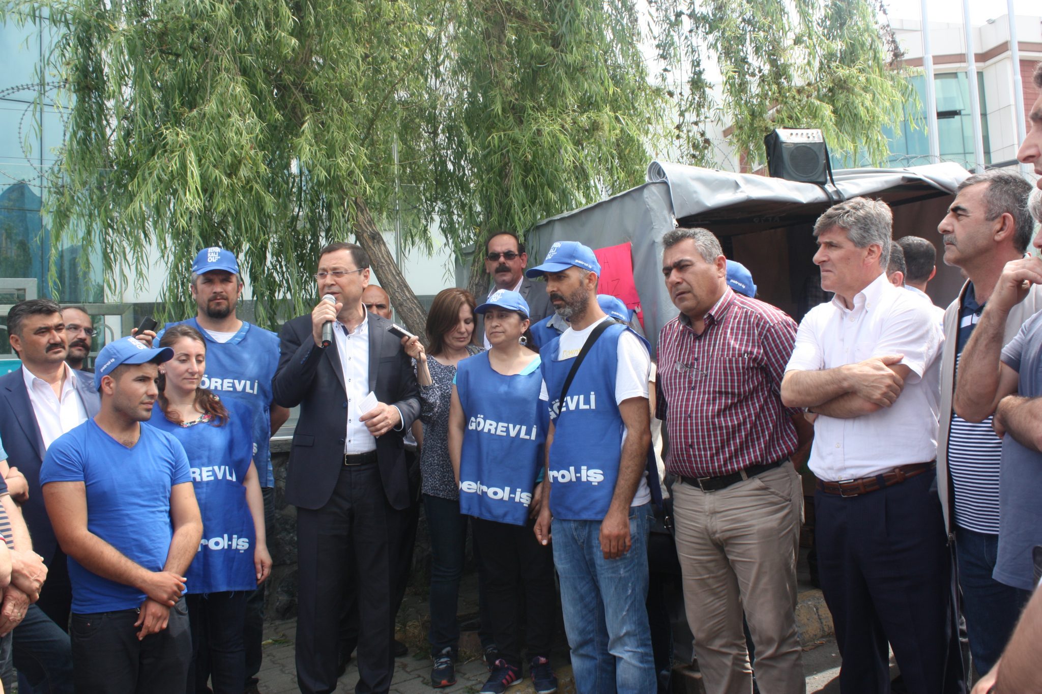 İş barışı için masaya oturun !