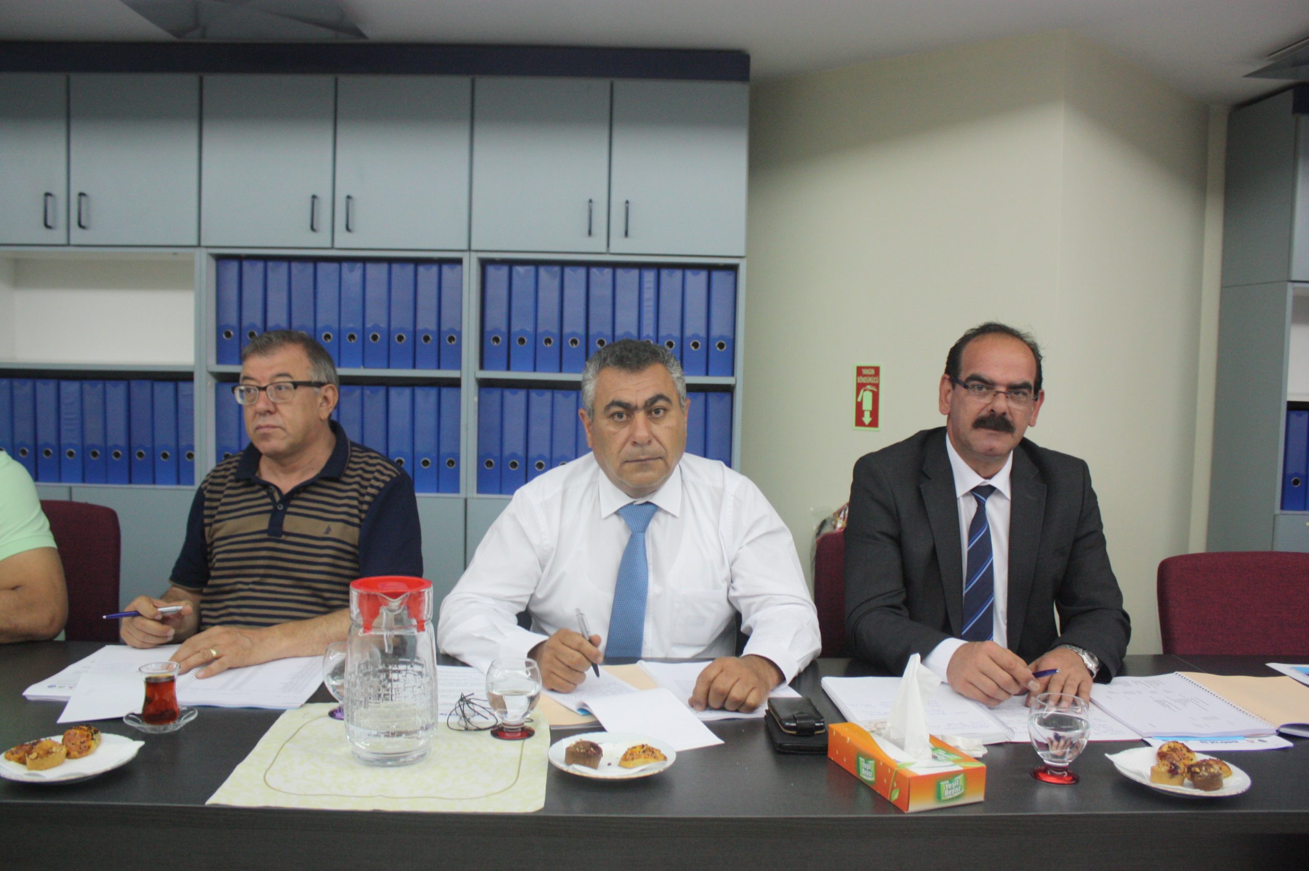 Demokratikleşmenin Önündeki Engeller Kaldırılsın