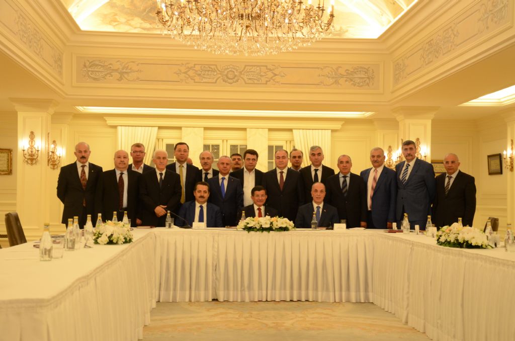 KAMU KESİMİ TOPLU İŞ SÖZLEŞMELERİNDE ANLAŞMA SAĞLANDI