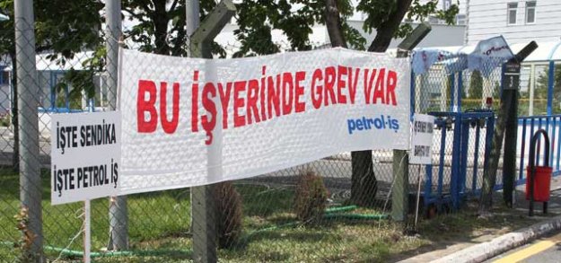Kaza rekortmeni fabrikada grev