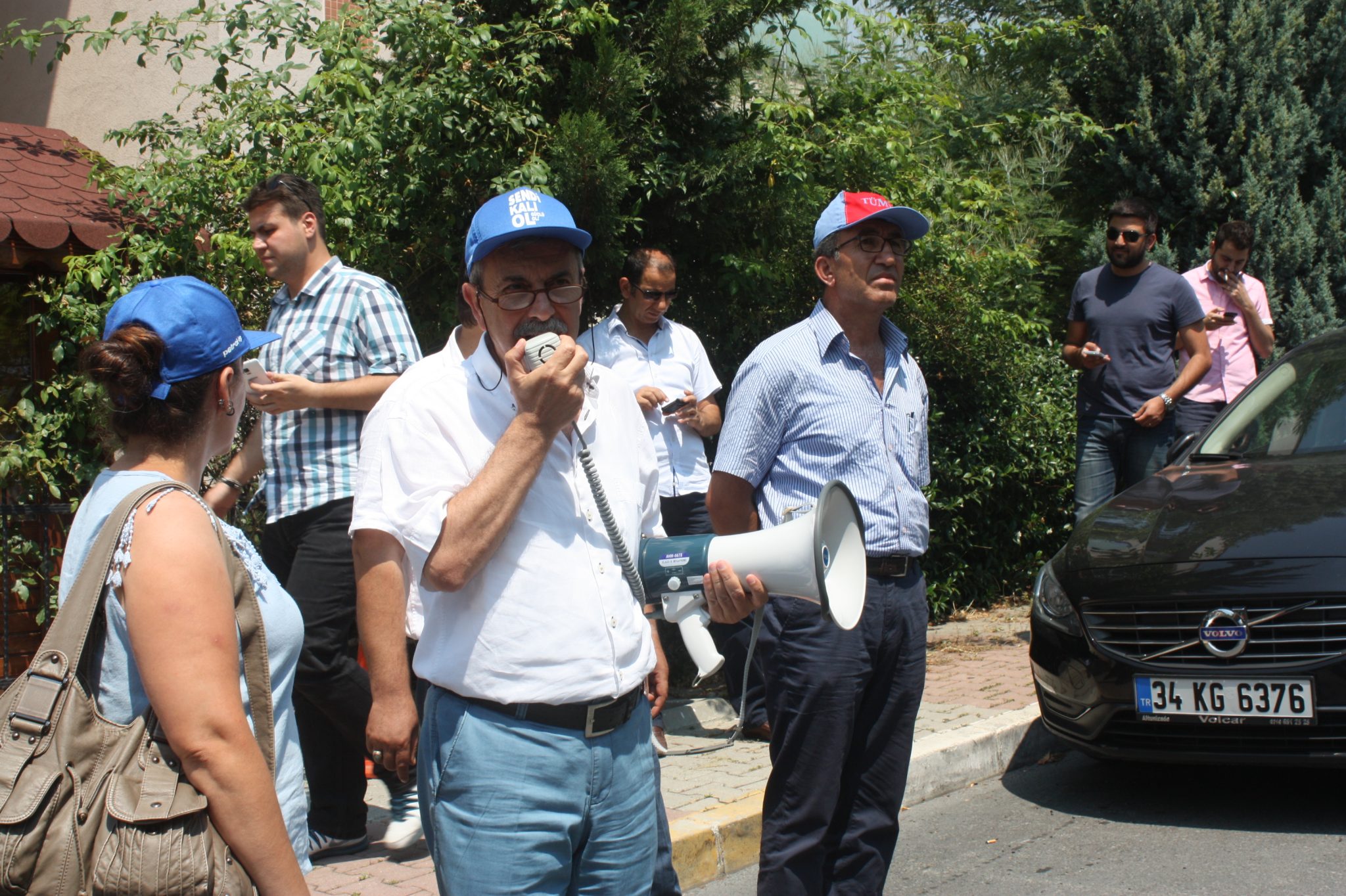 “Sizi rahatsız etmeye devam edeceğiz”