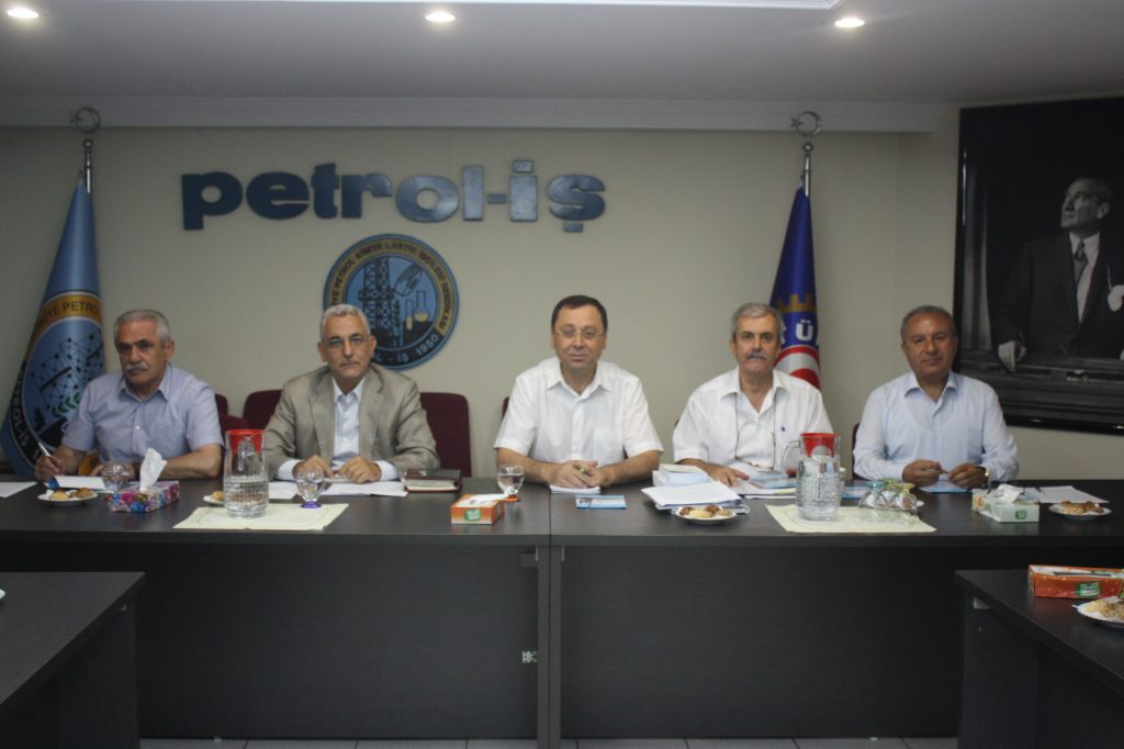 Petrol-İş Olağanüstü Başkanlar Kurulu Yapıldı