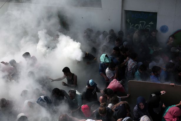 PAME’den İstanköy’deki göçmenlere dair açıklama: Suçlu göçmenler değil emperyalistlerdir